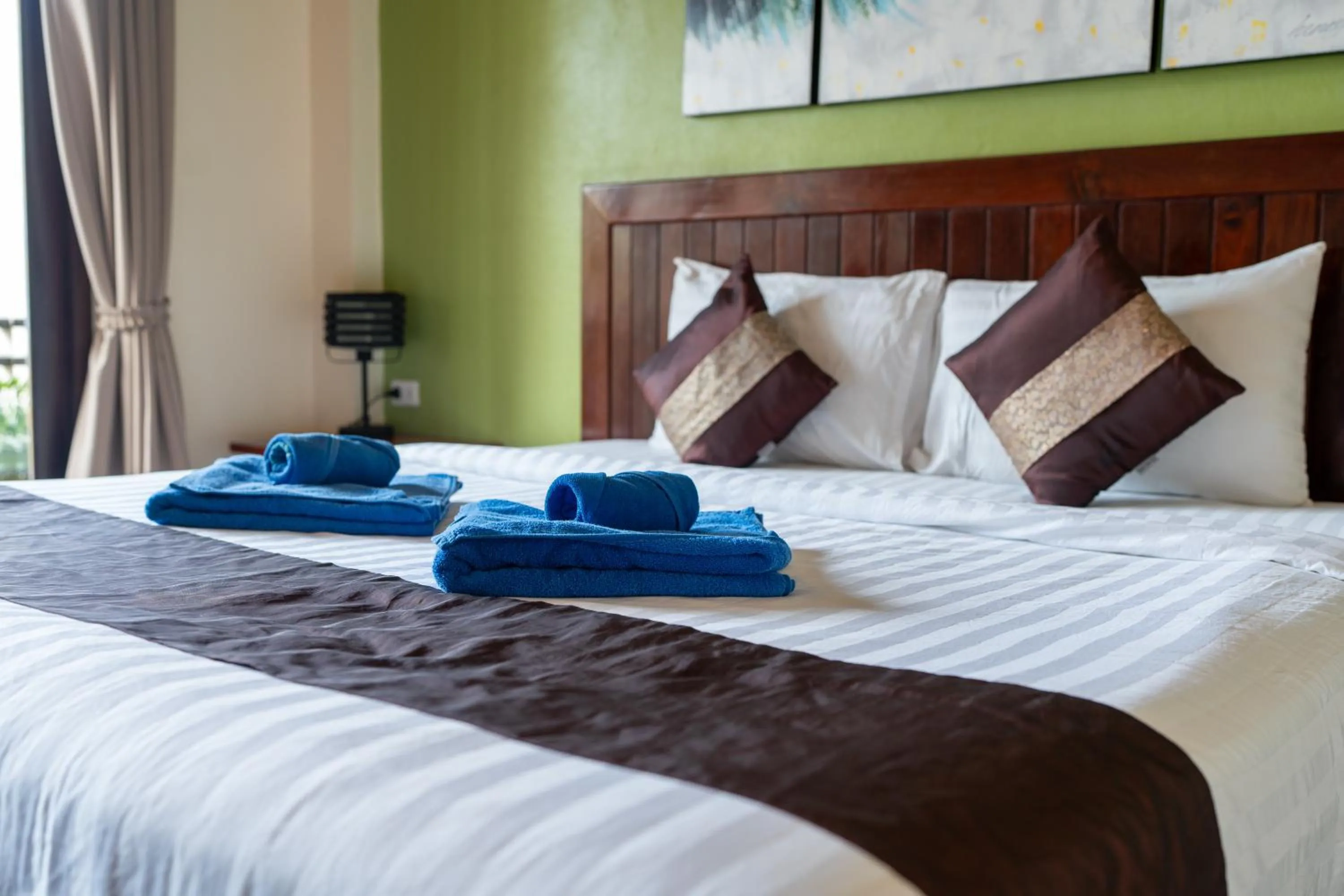 Bed in Wind Beach Resort