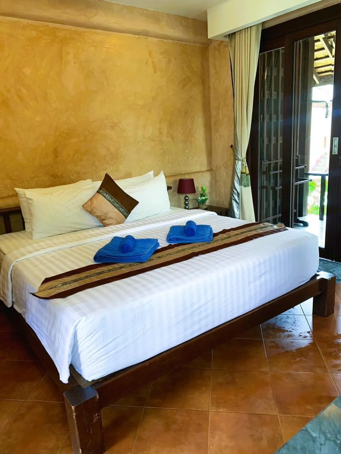 Bed in Wind Beach Resort