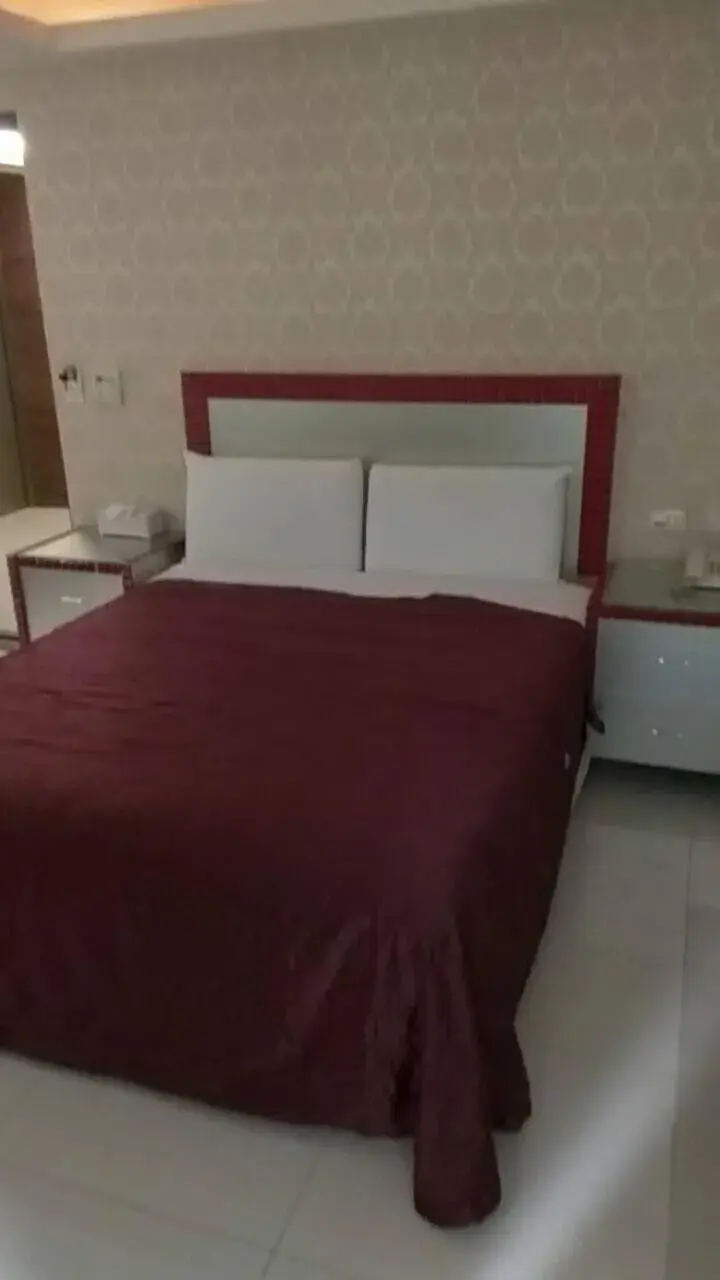 Superior Double Room in Meets Happy Hotel Superior Double Room in Meets Happy Hotel