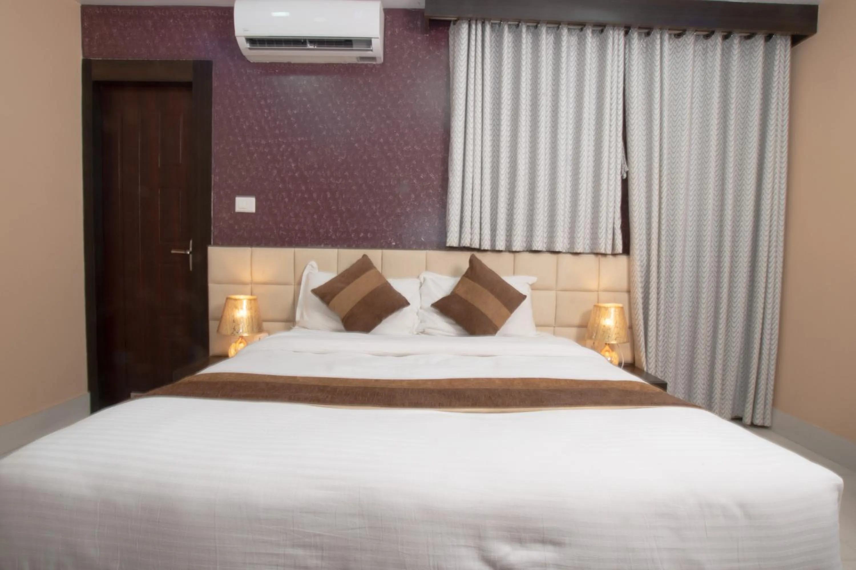 Bedroom, Bed in Annapurna Hotel