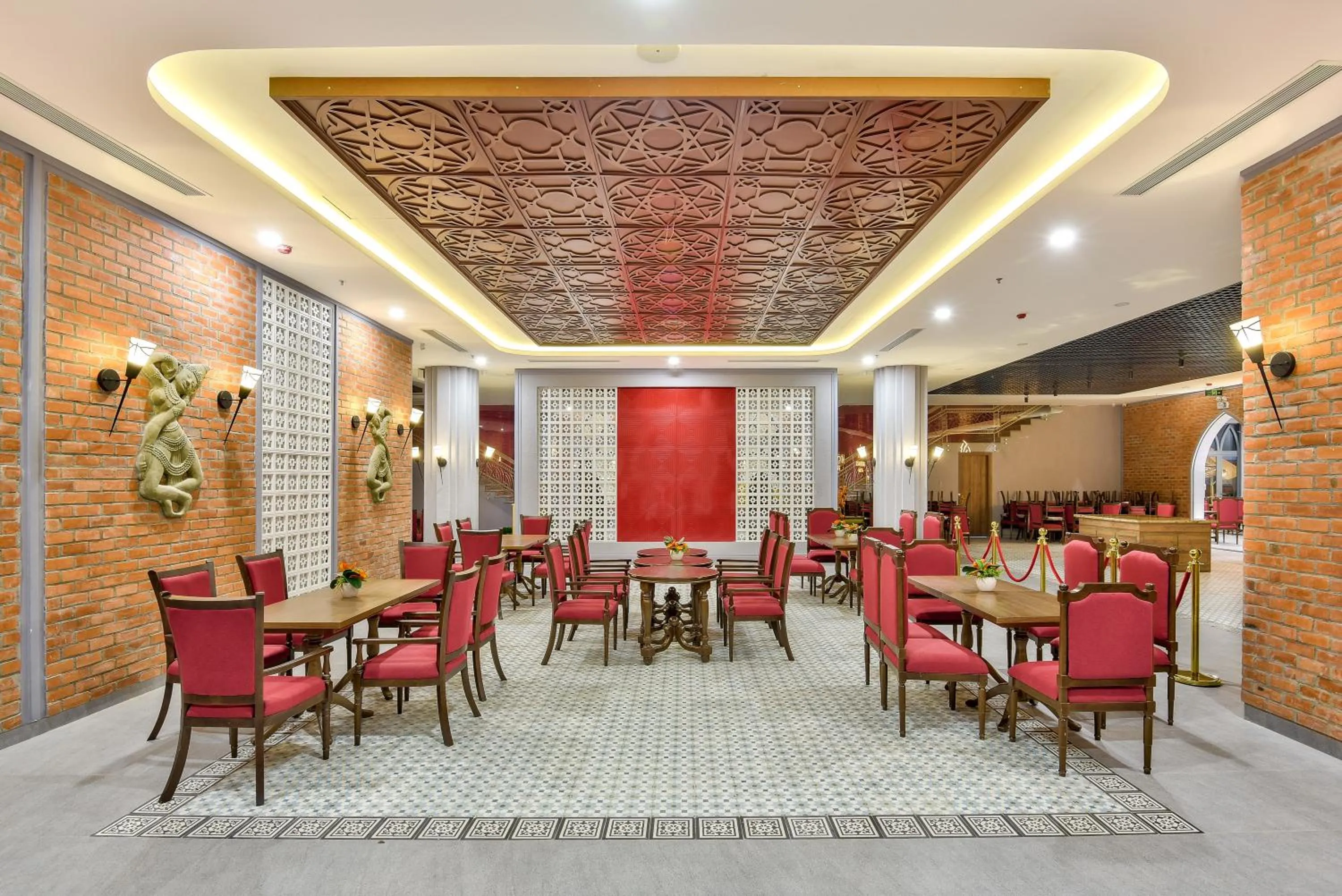 Restaurant/places to eat in My Son Heritage Resort and Spa