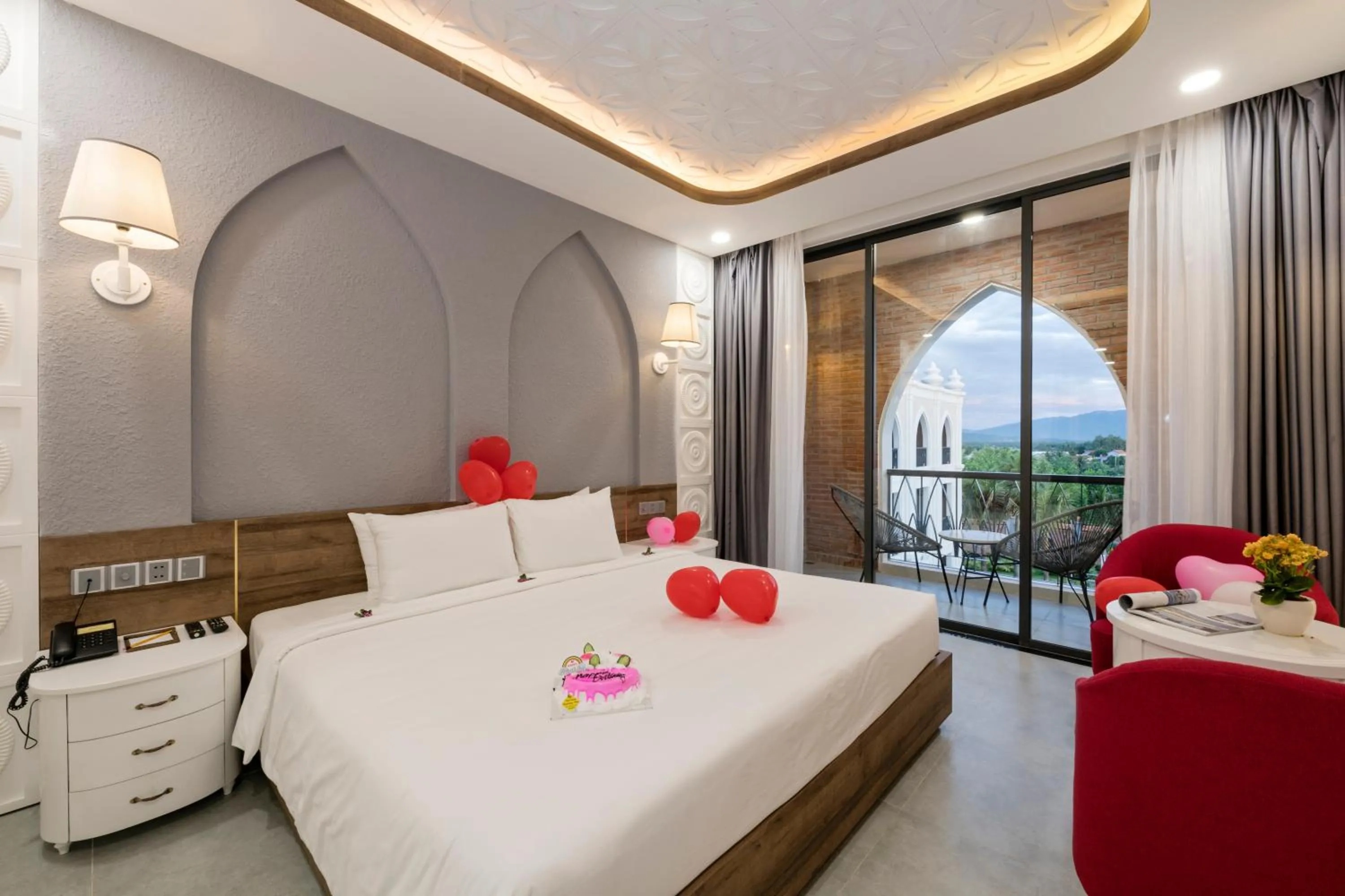 Bed in My Son Heritage Resort and Spa