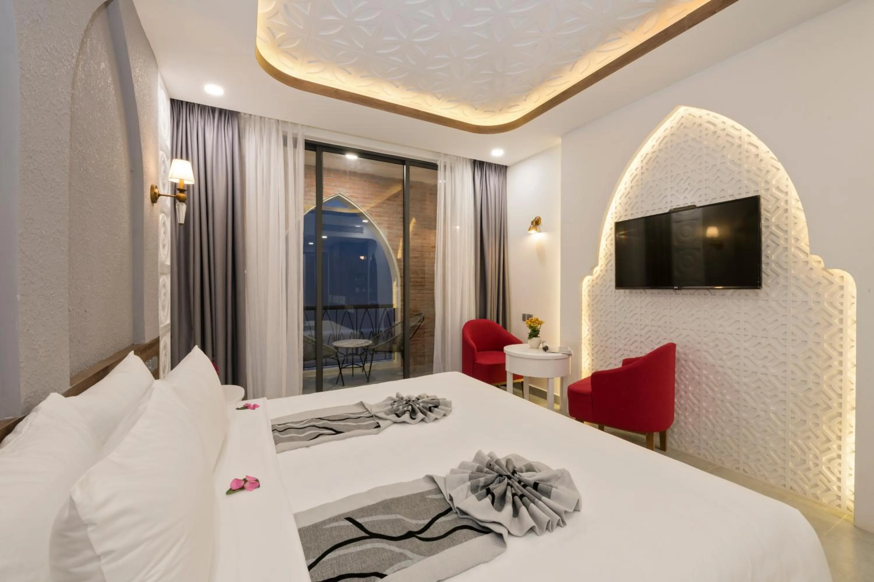 Bed in My Son Heritage Resort and Spa