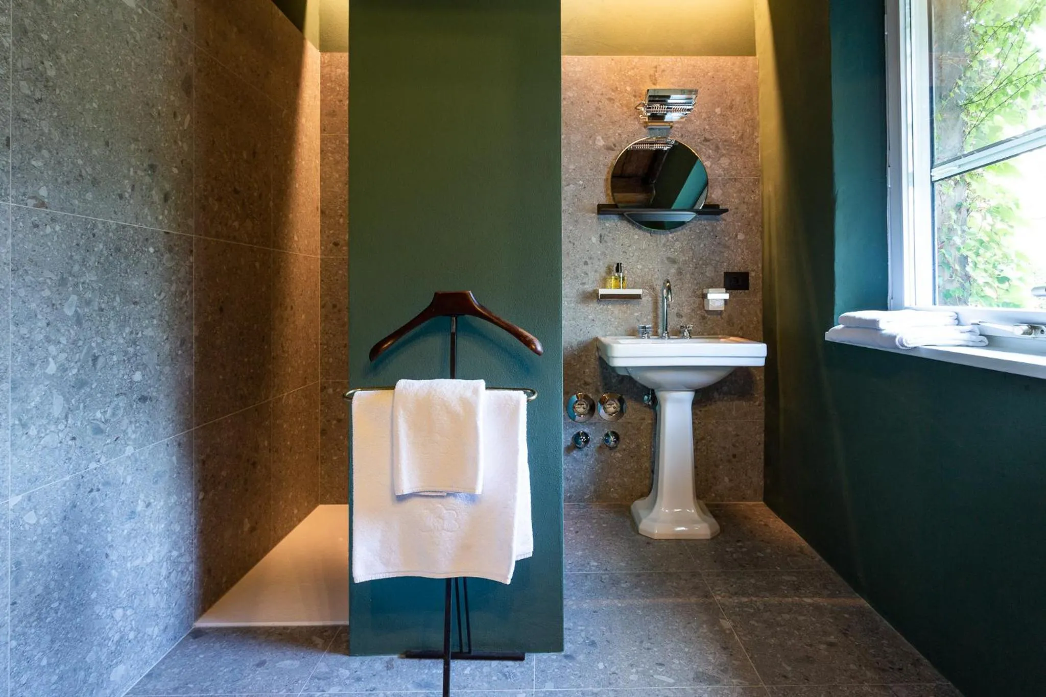 Bathroom in Goldenstern Townhouse