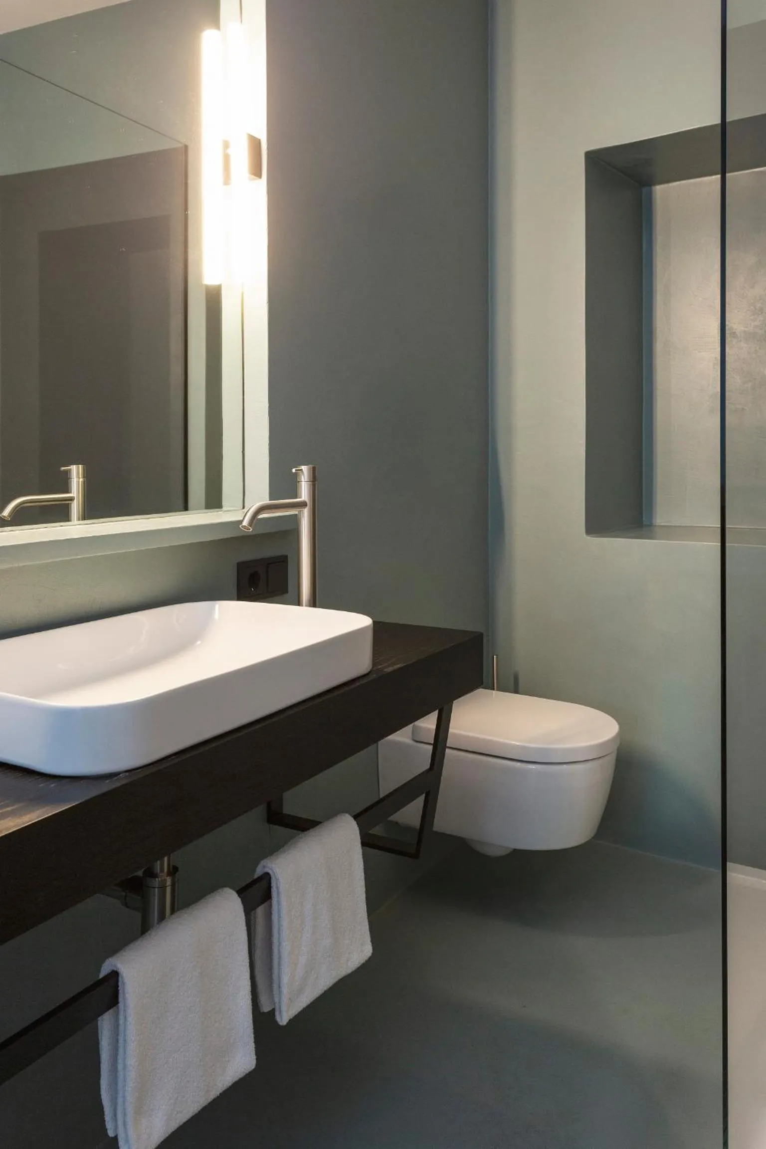 Bathroom in Goldenstern Townhouse