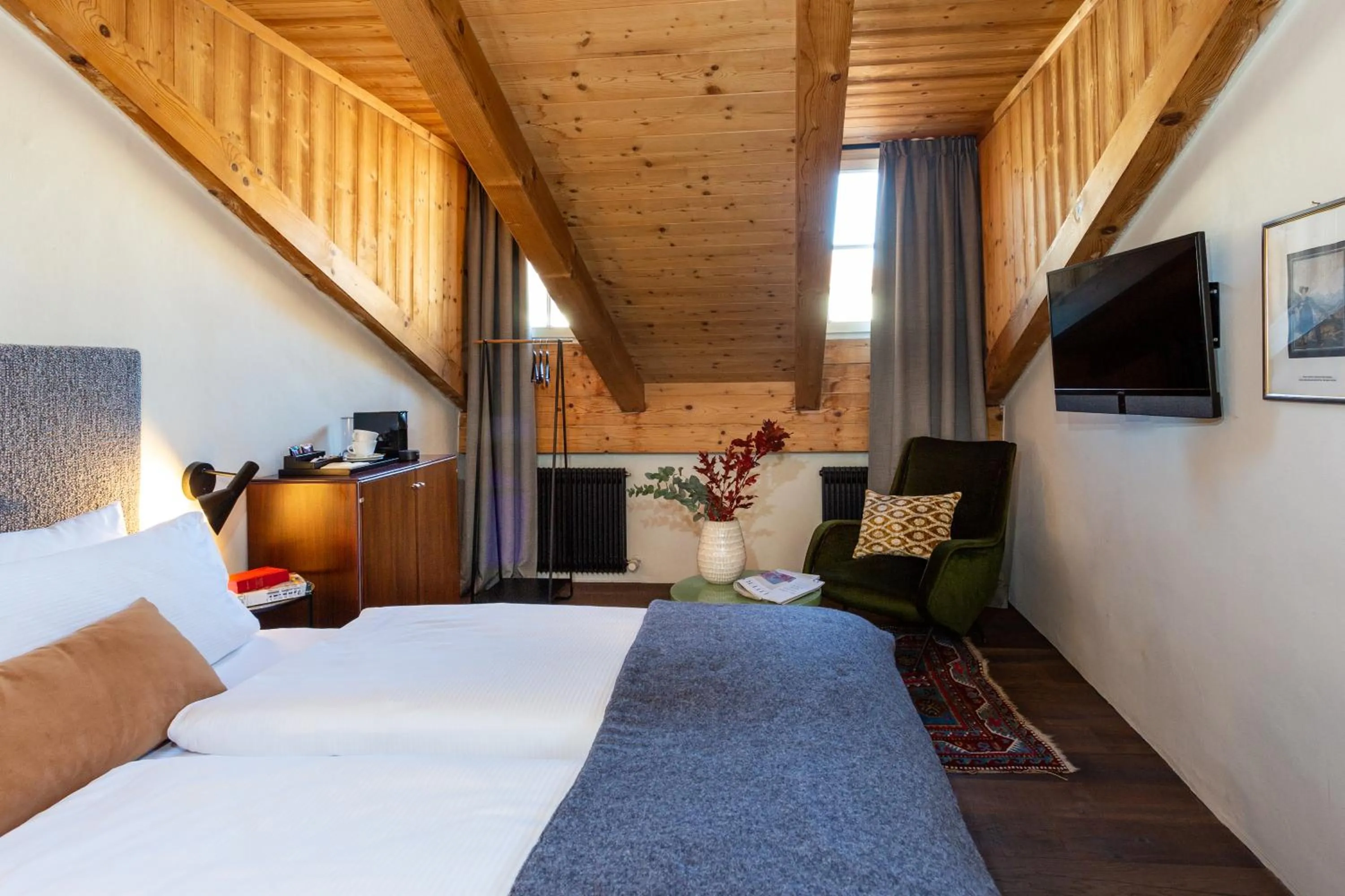 Photo of the whole room, Bed in Goldenstern Townhouse