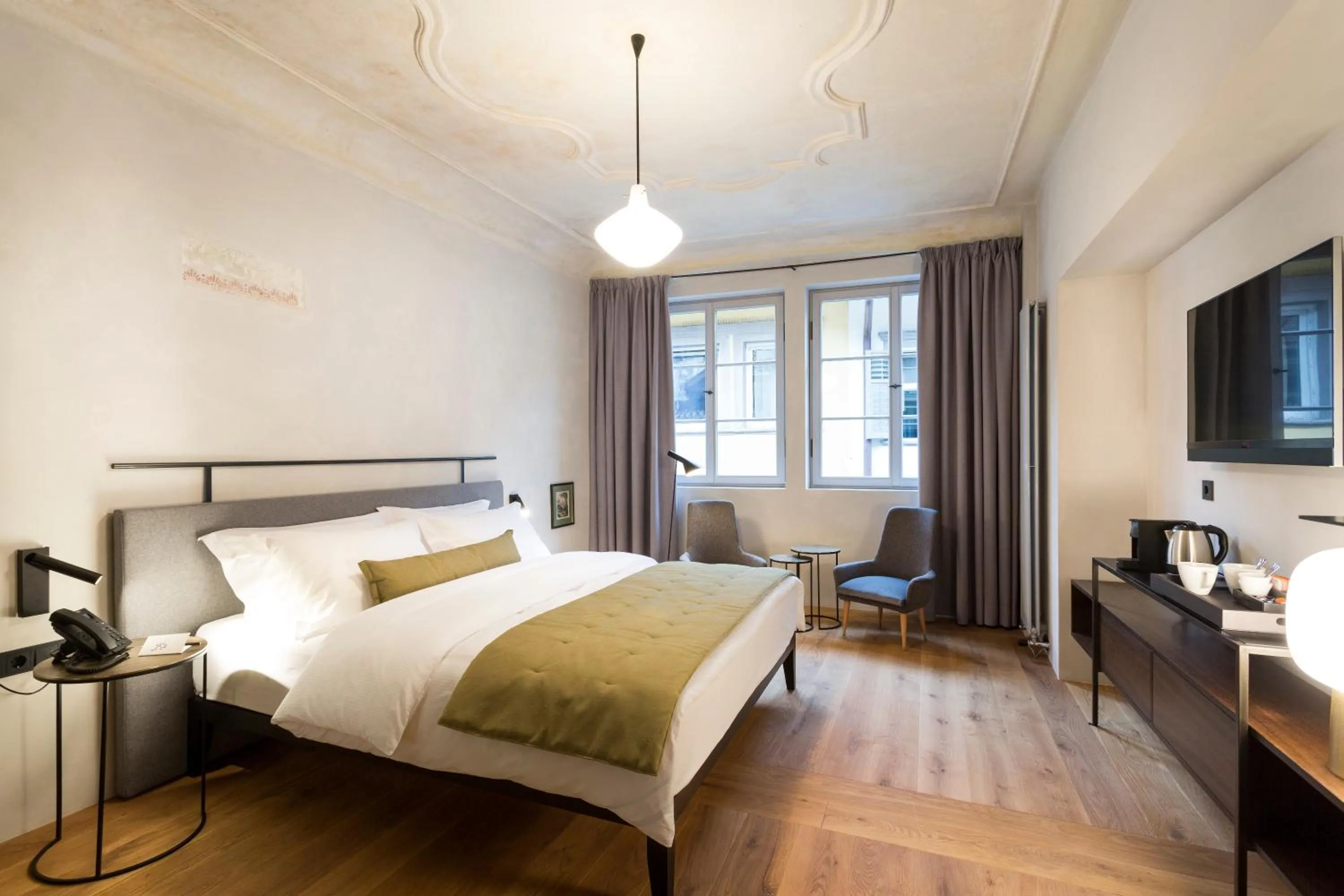 Photo of the whole room, Bed in Goldenstern Townhouse