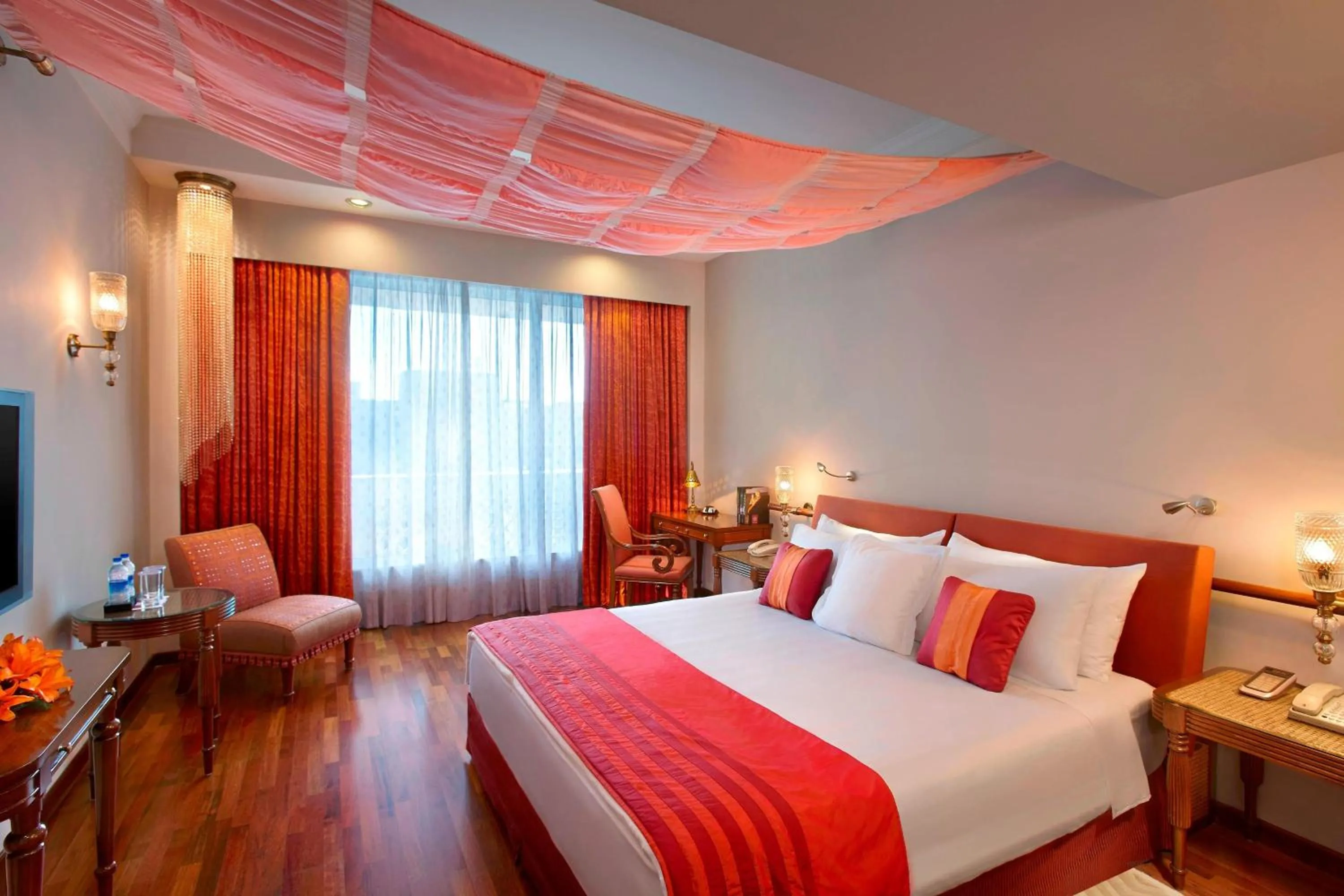 Photo of the whole room, Bed in ITC Rajputana, a Luxury Collection Hotel, Jaipur