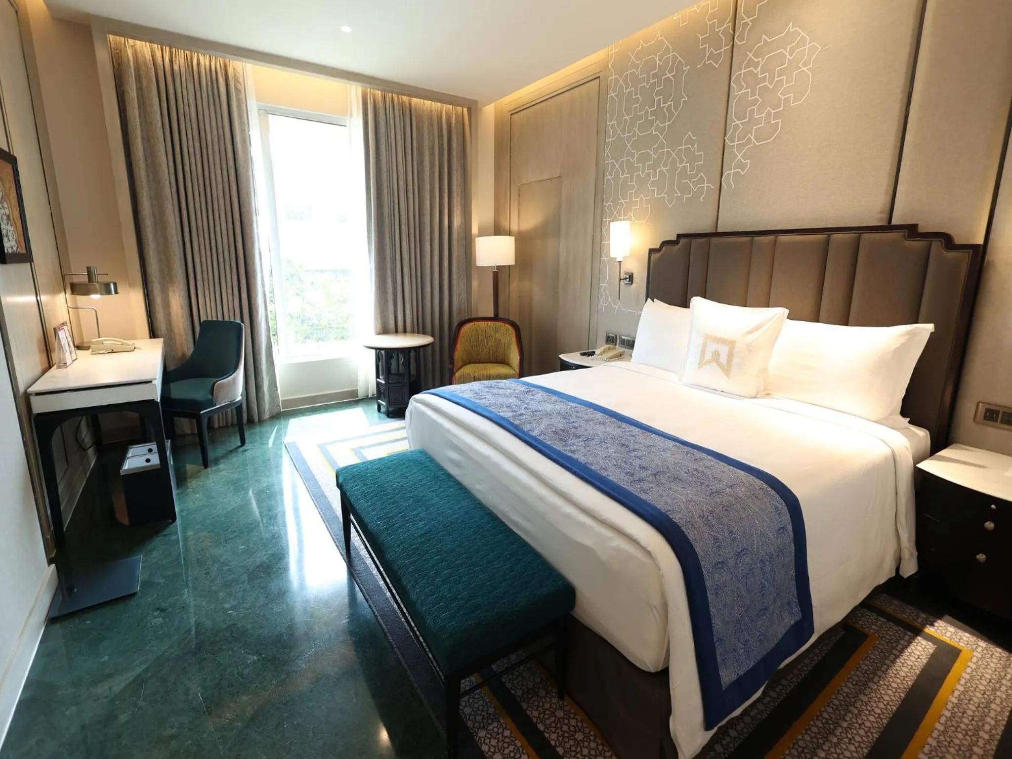 Bed in ITC Rajputana, a Luxury Collection Hotel, Jaipur