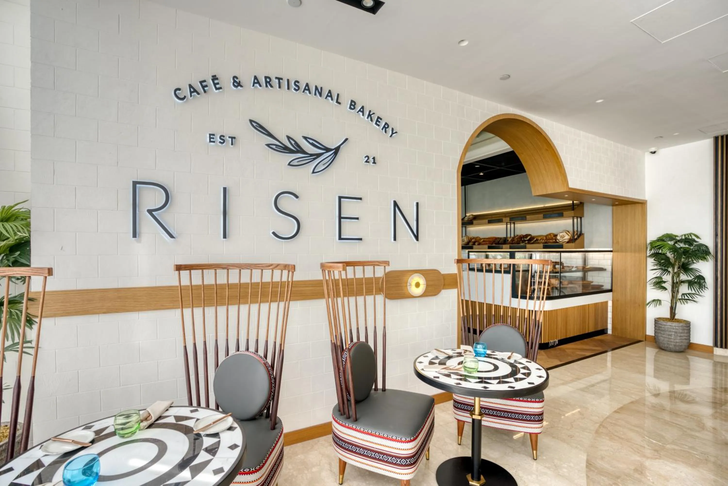 Restaurant/places to eat in Millennium Place Dubai Marina