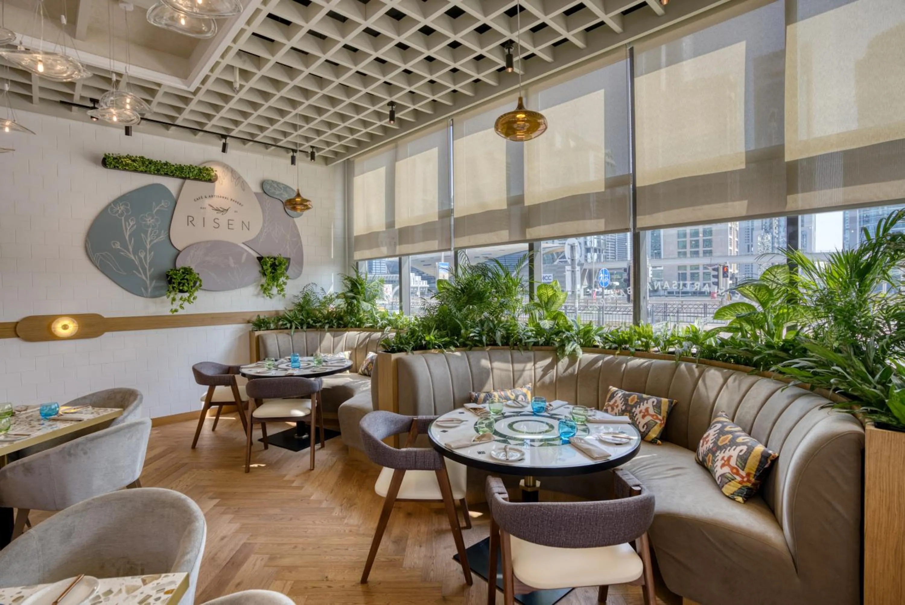 Restaurant/places to eat in Millennium Place Dubai Marina