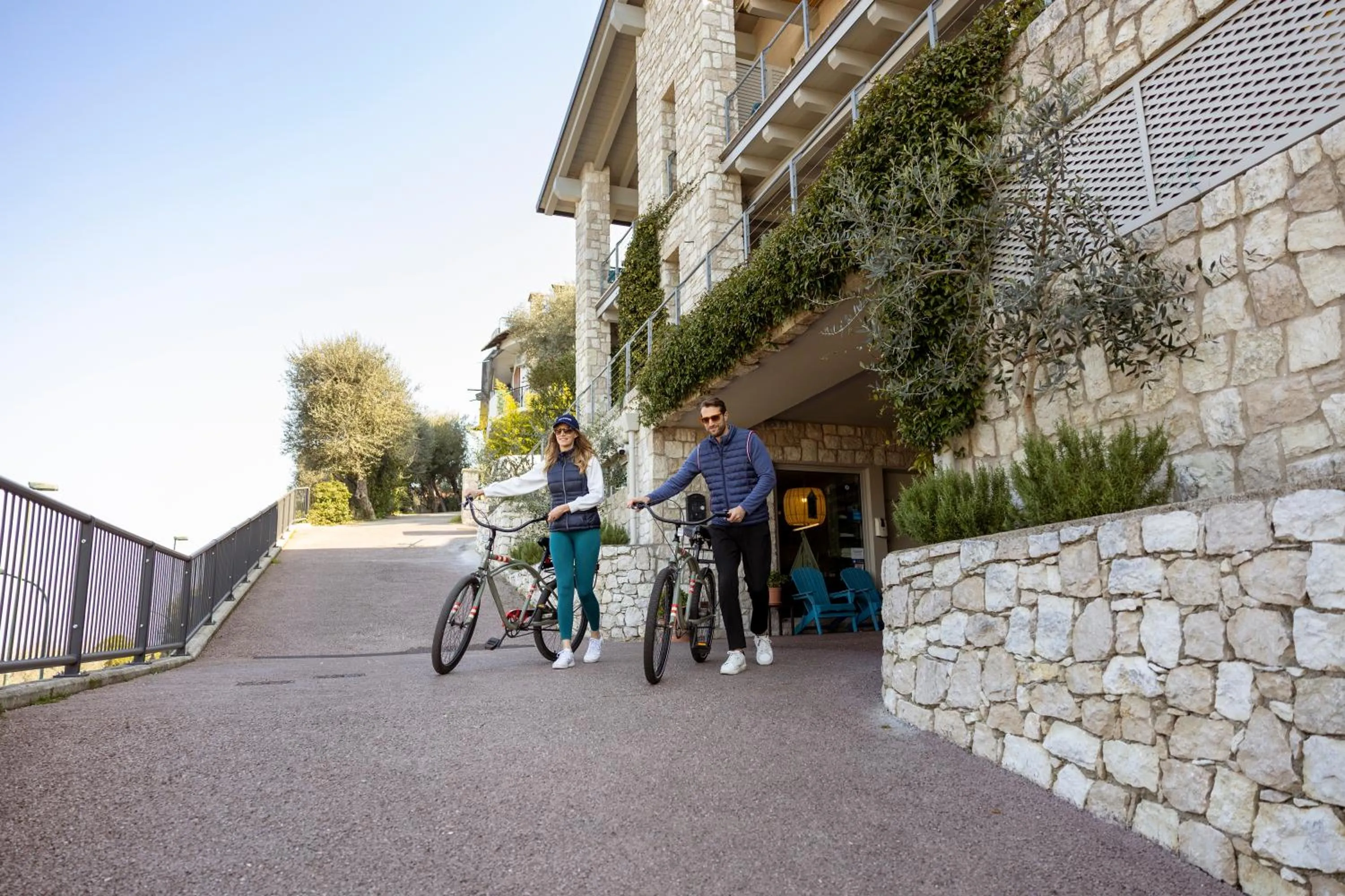 Day in Sunset Residence