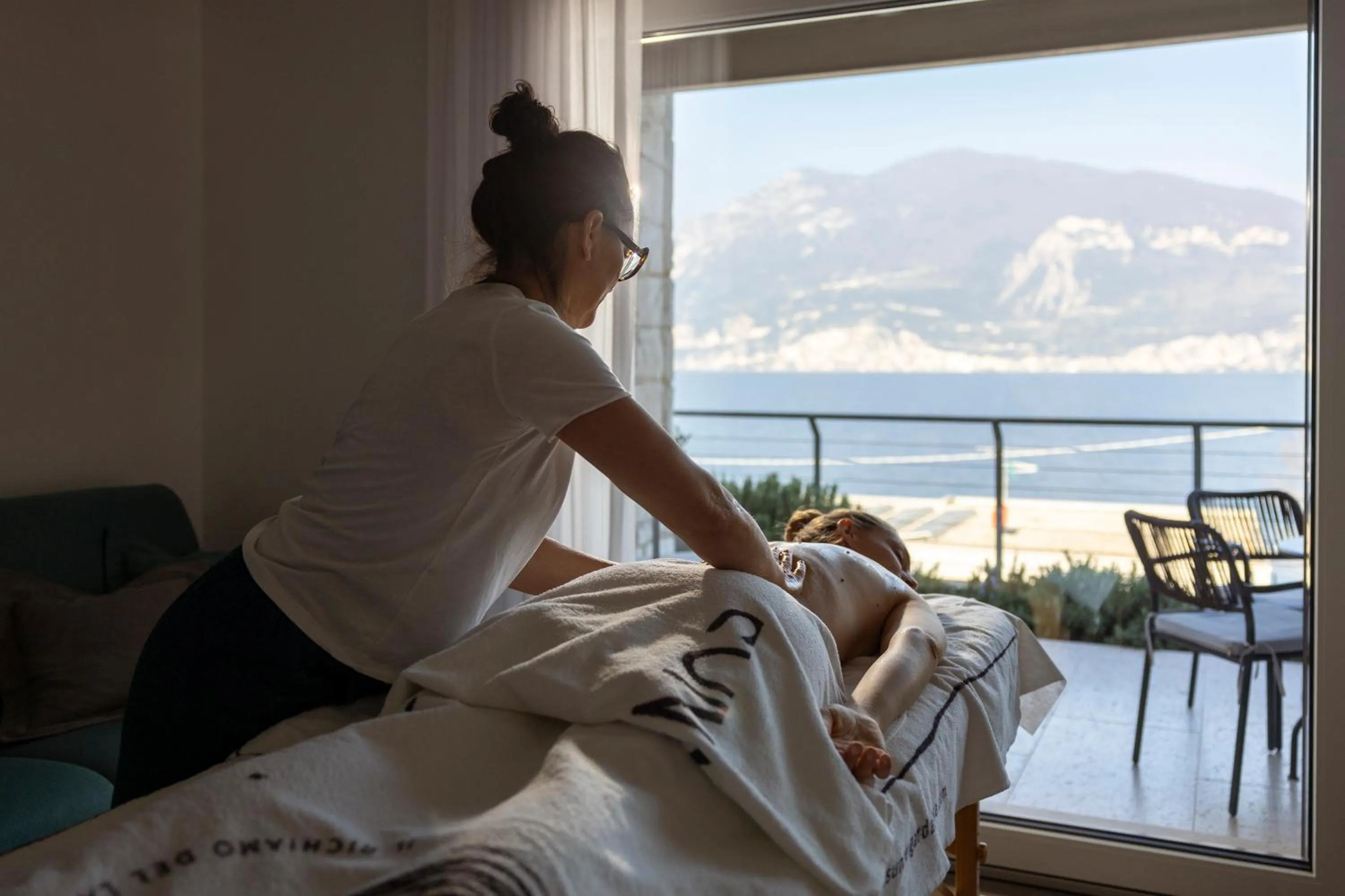 Massage in Sunset Residence