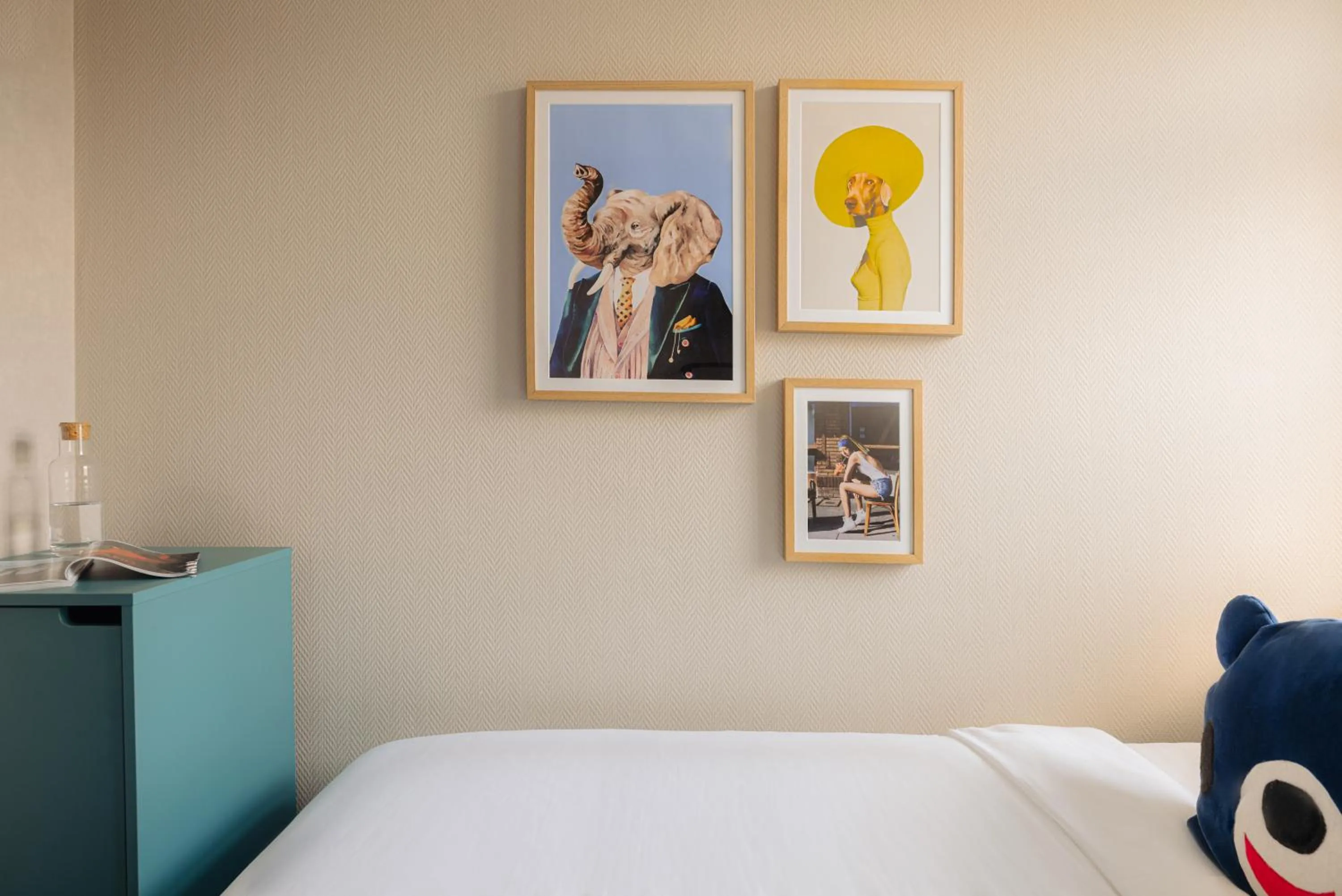 Bedroom, Bed in Leonardo Hotel Amsterdam Leidse Square