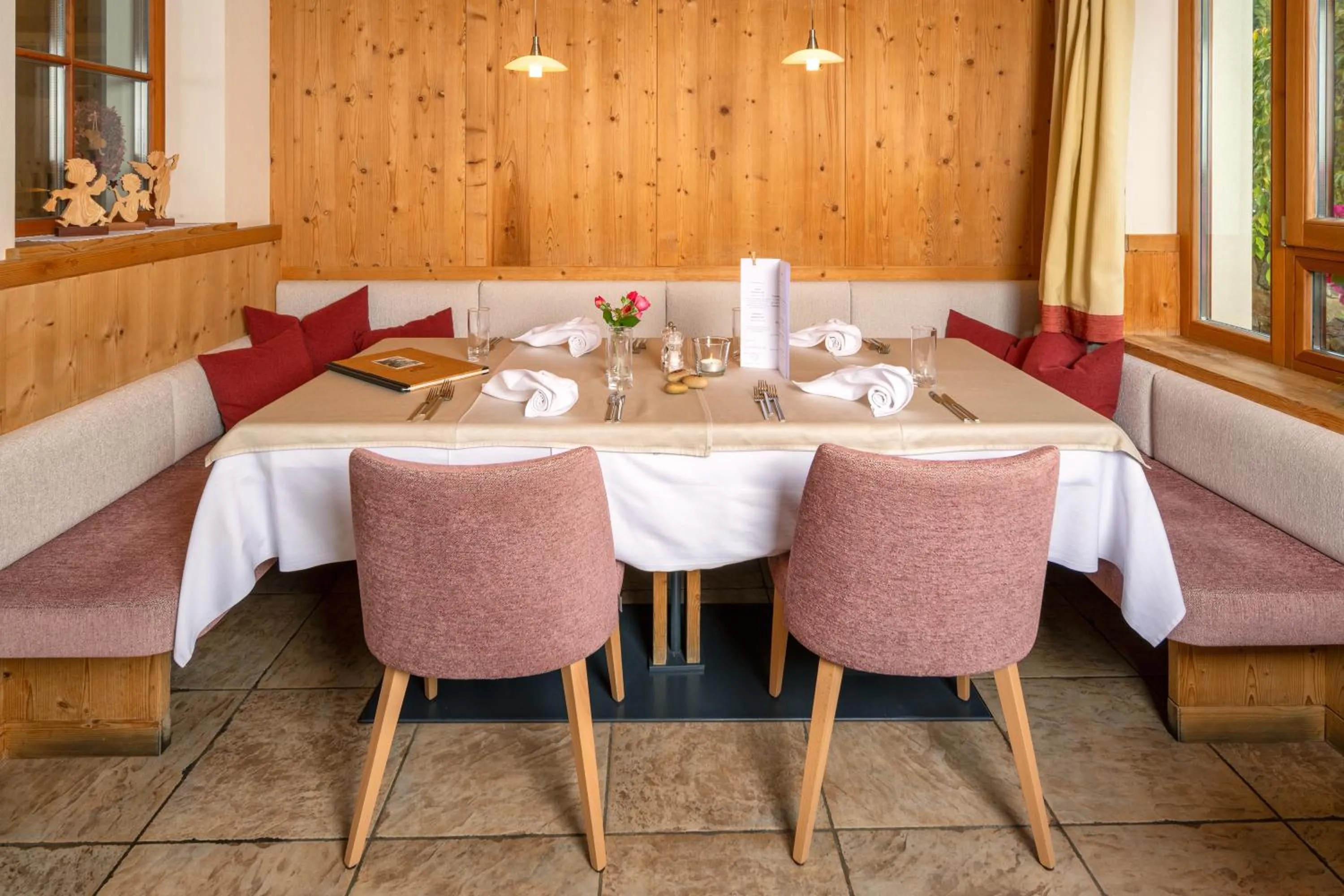 Restaurant/places to eat in Hotel Ortler