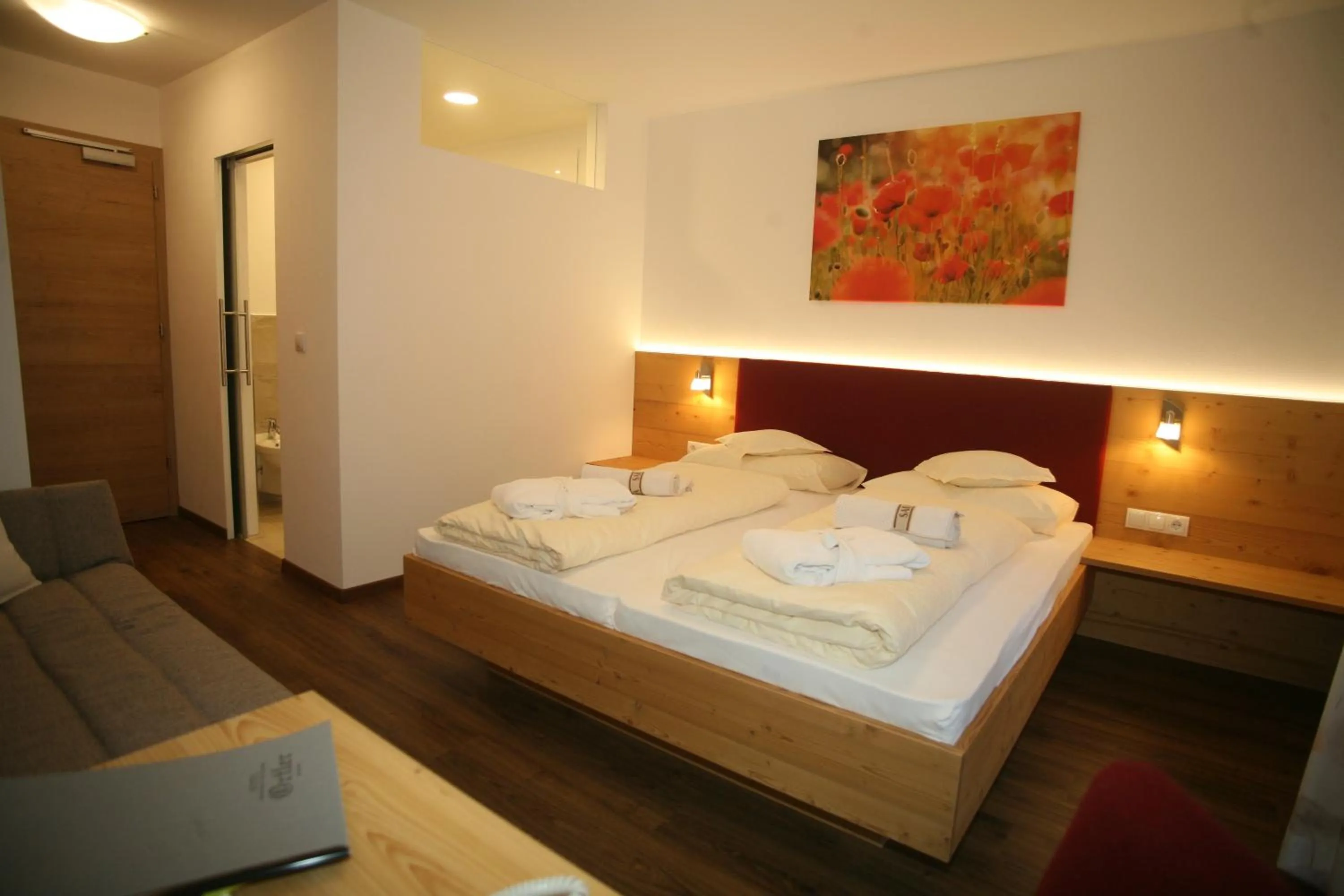 Bedroom, Bed in Hotel Ortler