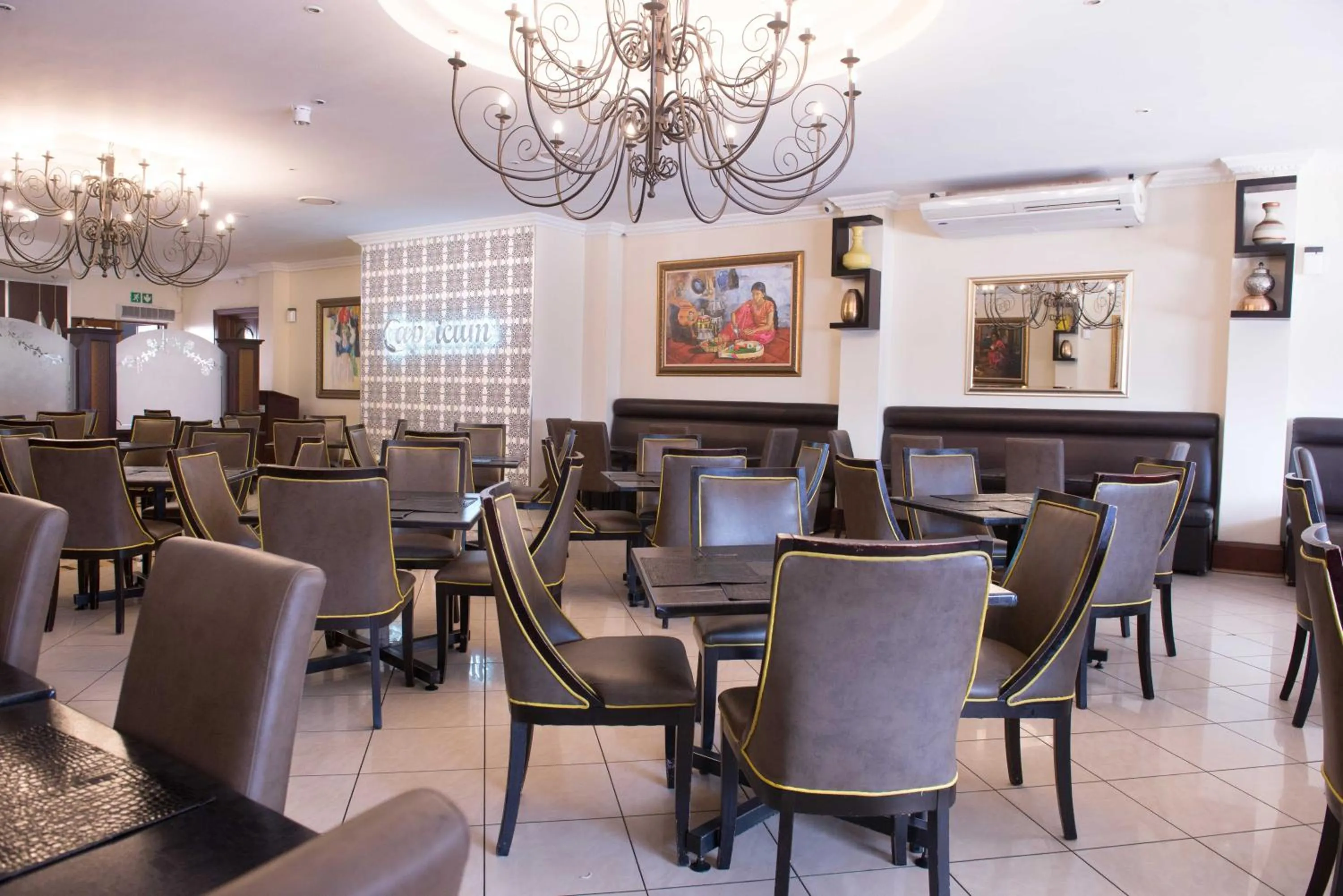 Restaurant/places to eat in Britannia Hotel