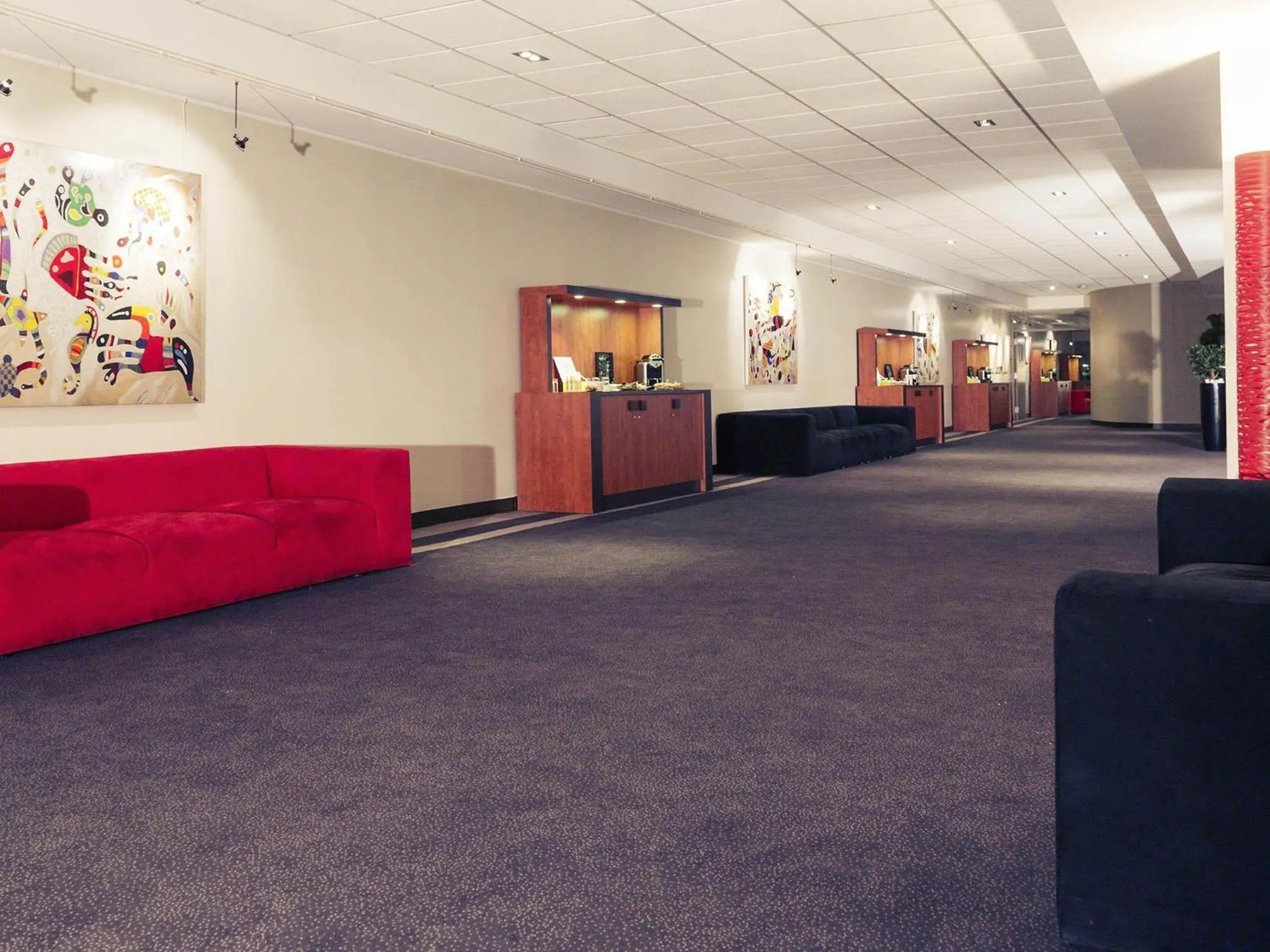 Meeting/conference room in Mercure Maurepas Saint Quentin