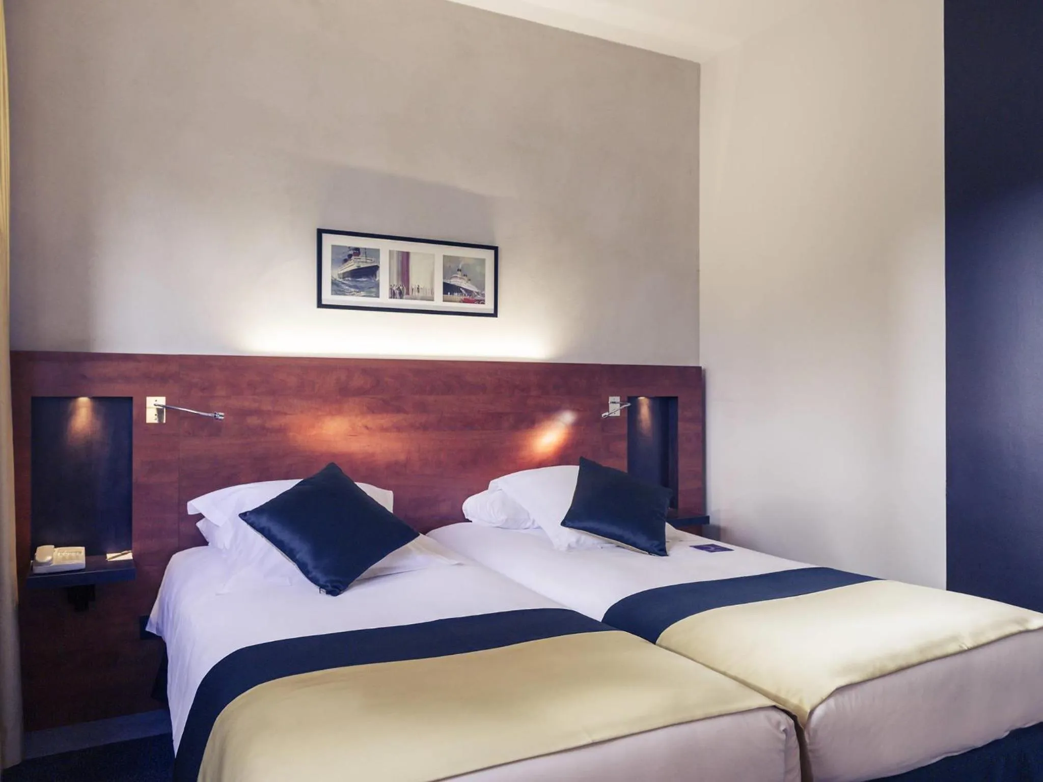 Bedroom, Bed in Mercure Maurepas Saint Quentin