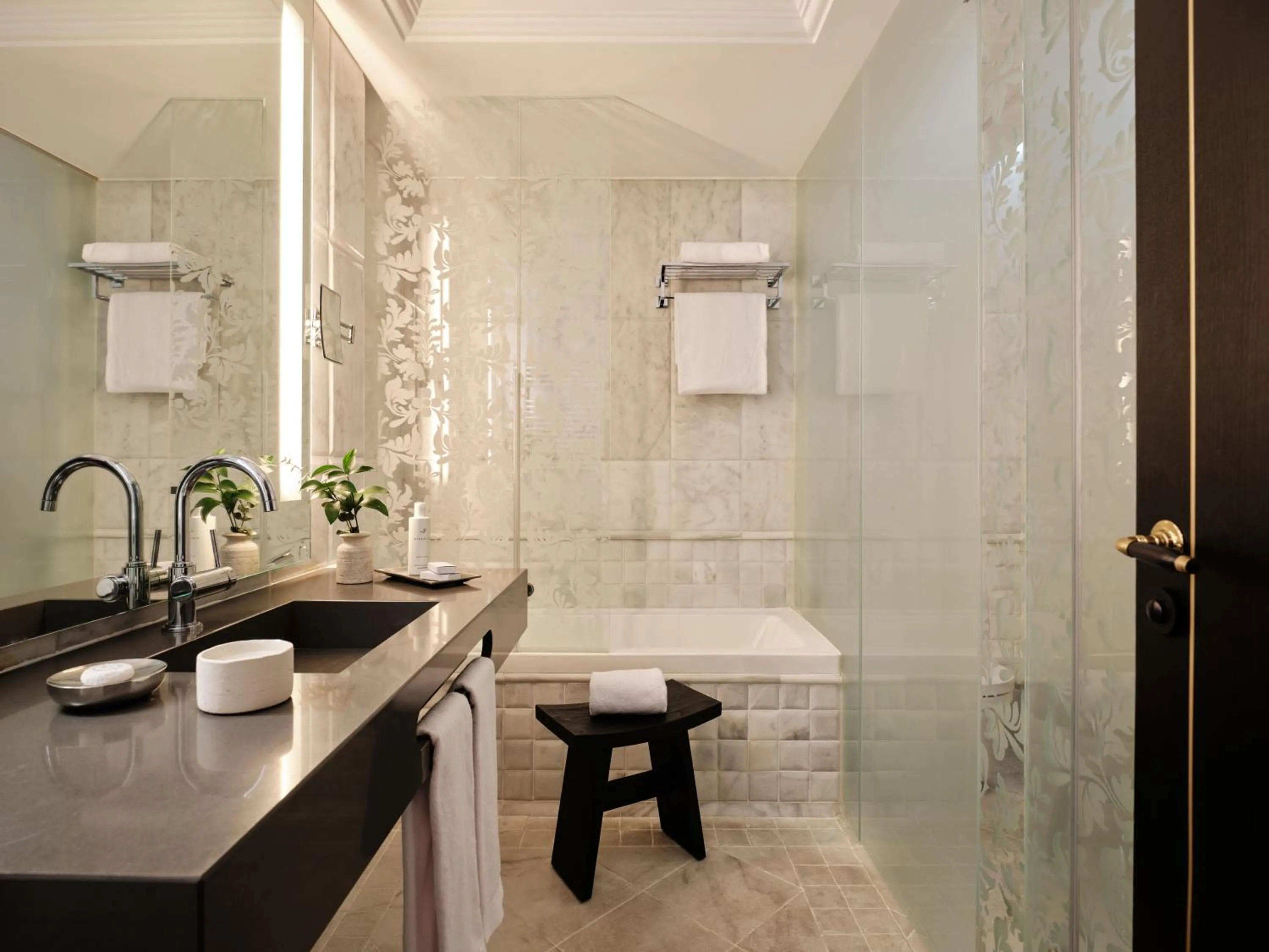 Bathroom in Hotel Único Madrid, Small Luxury Hotels