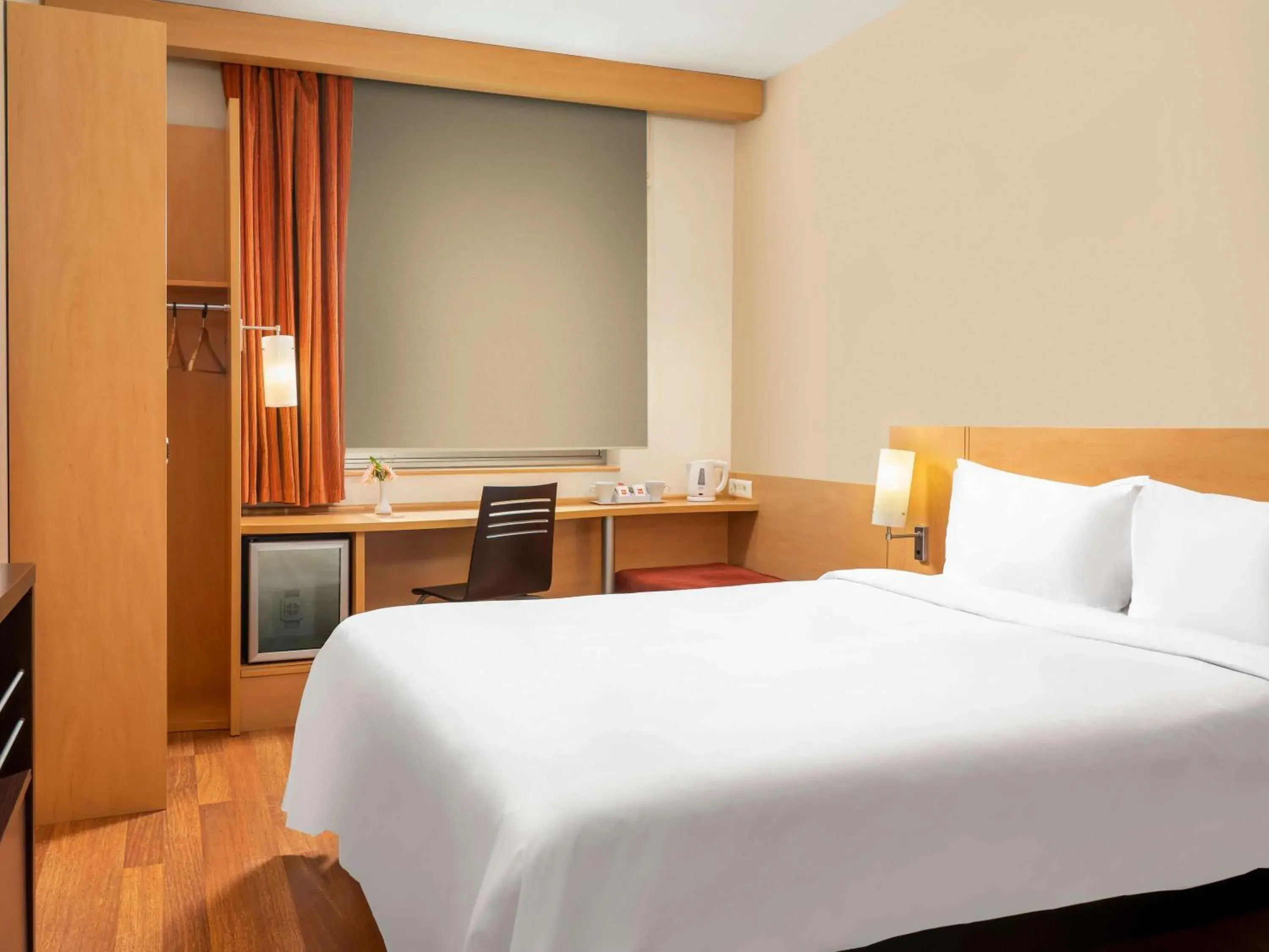 Bedroom, Bed in Ibis Istanbul Zeytinburnu Bedroom, Bed in Ibis Istanbul Zeytinburnu