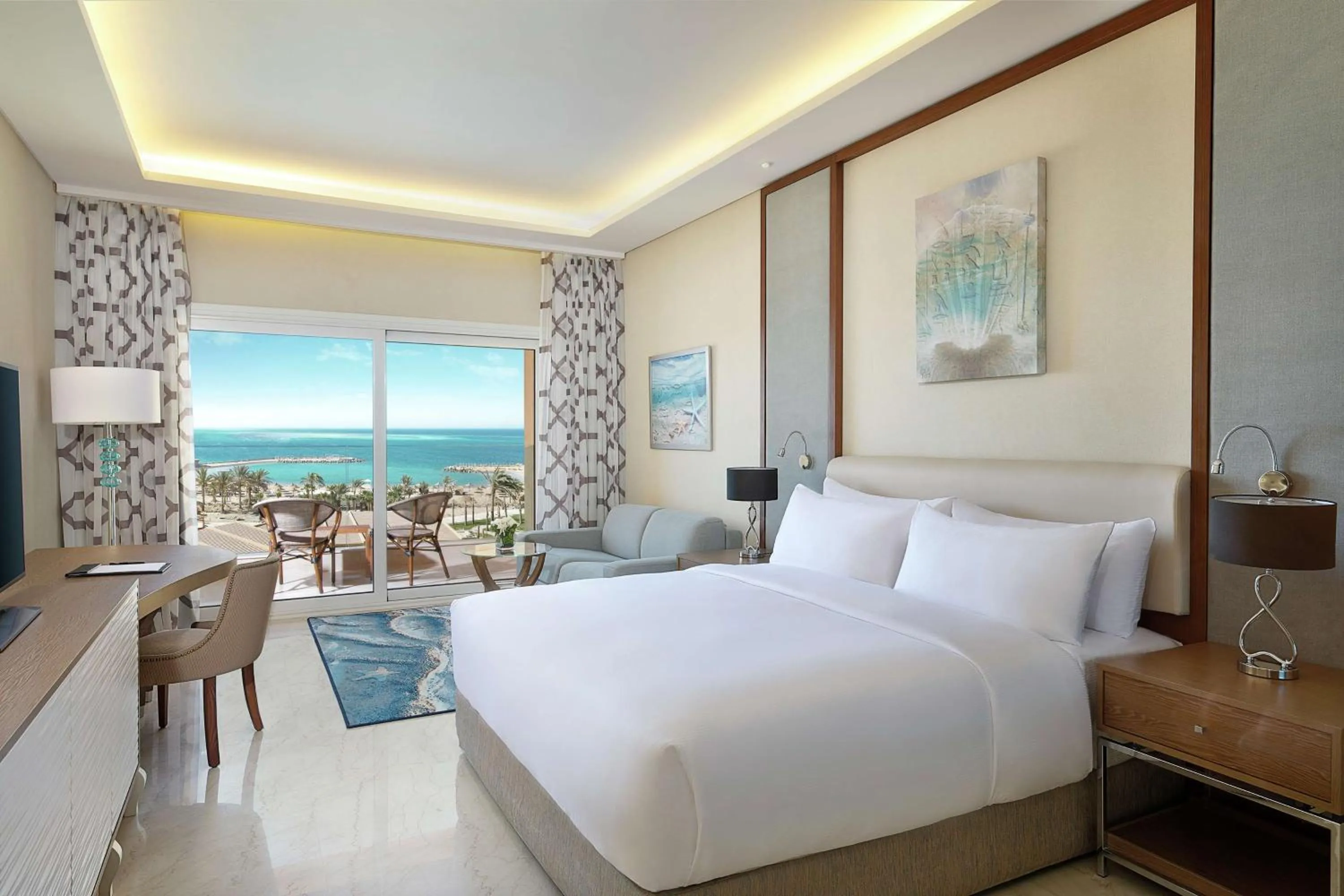 View (from property/room), Bed in Hilton Hurghada Plaza Hotel