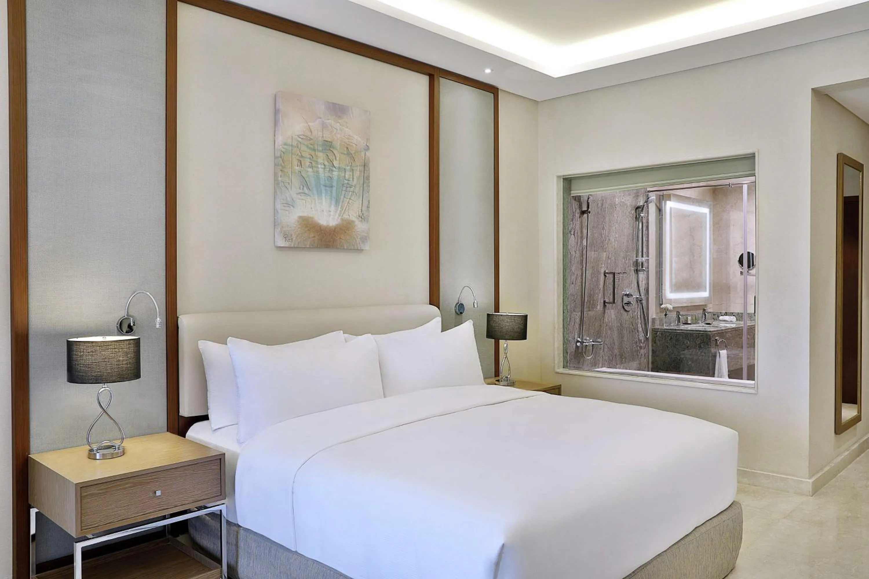 Bathroom, Bed in Hilton Hurghada Plaza Hotel