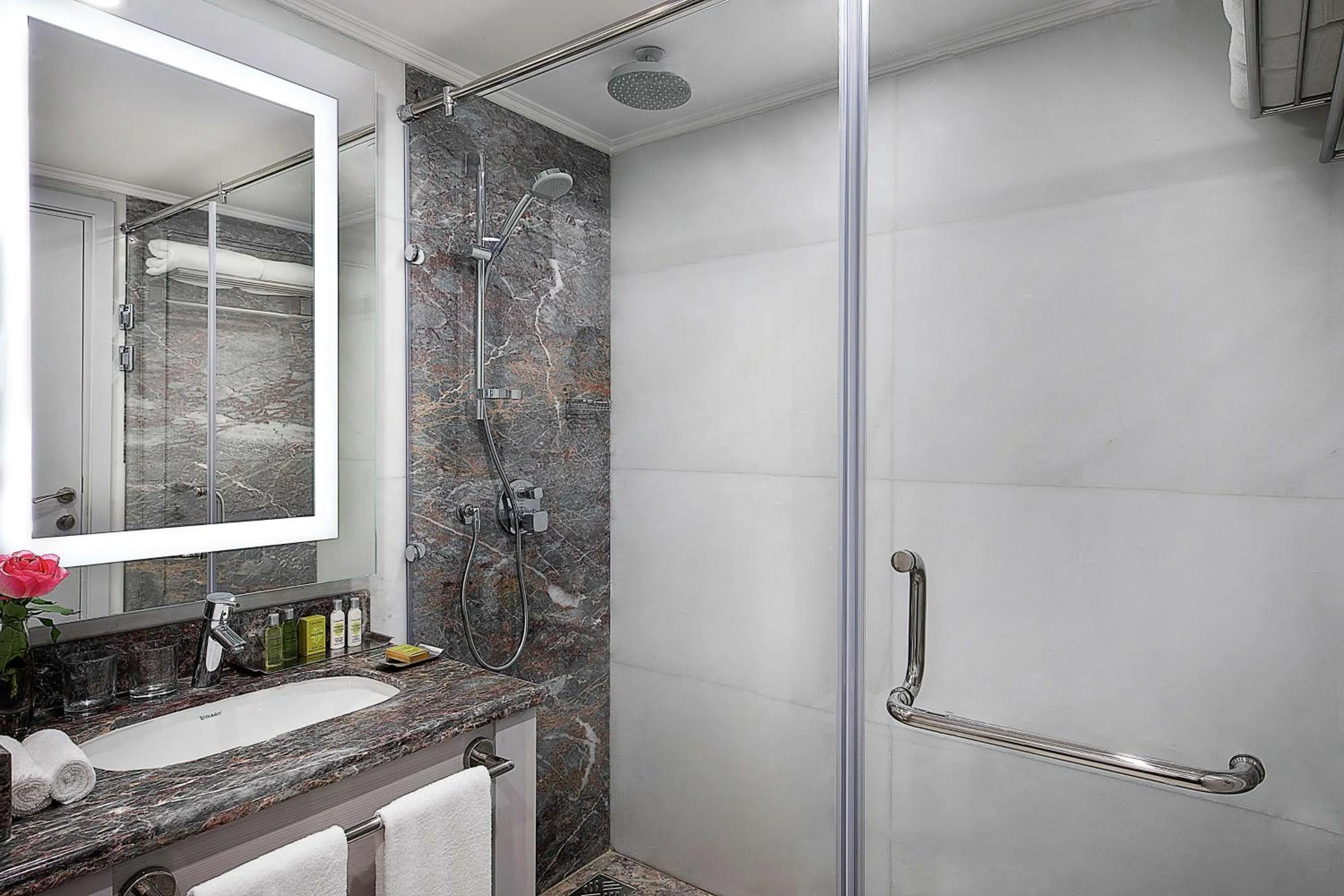 Toilet in Hilton Hurghada Plaza Hotel