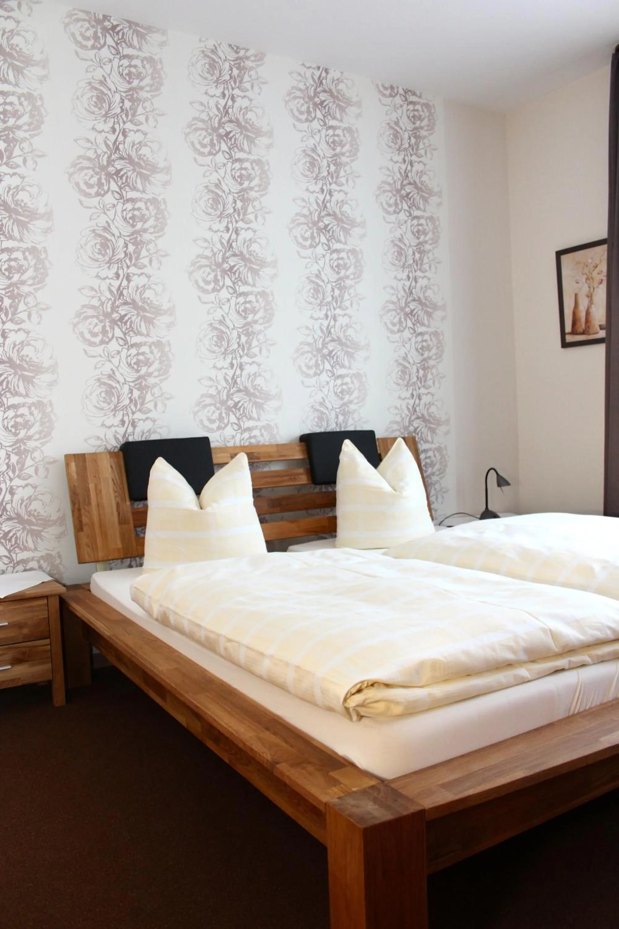 Bedroom, Bed in Hotel Cafe Bothe