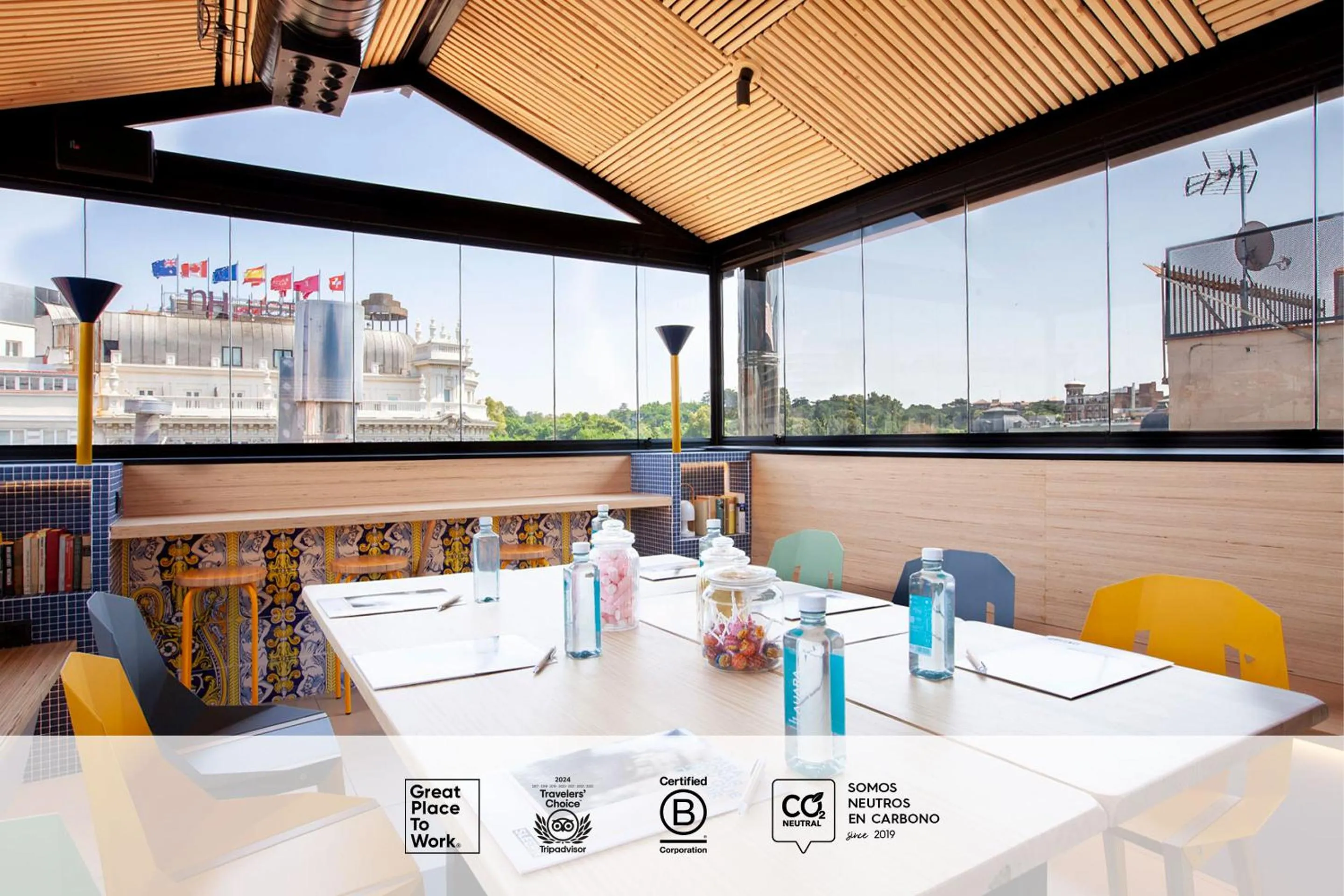 Restaurant/places to eat in SLEEP'N Atocha - B Corp Certified