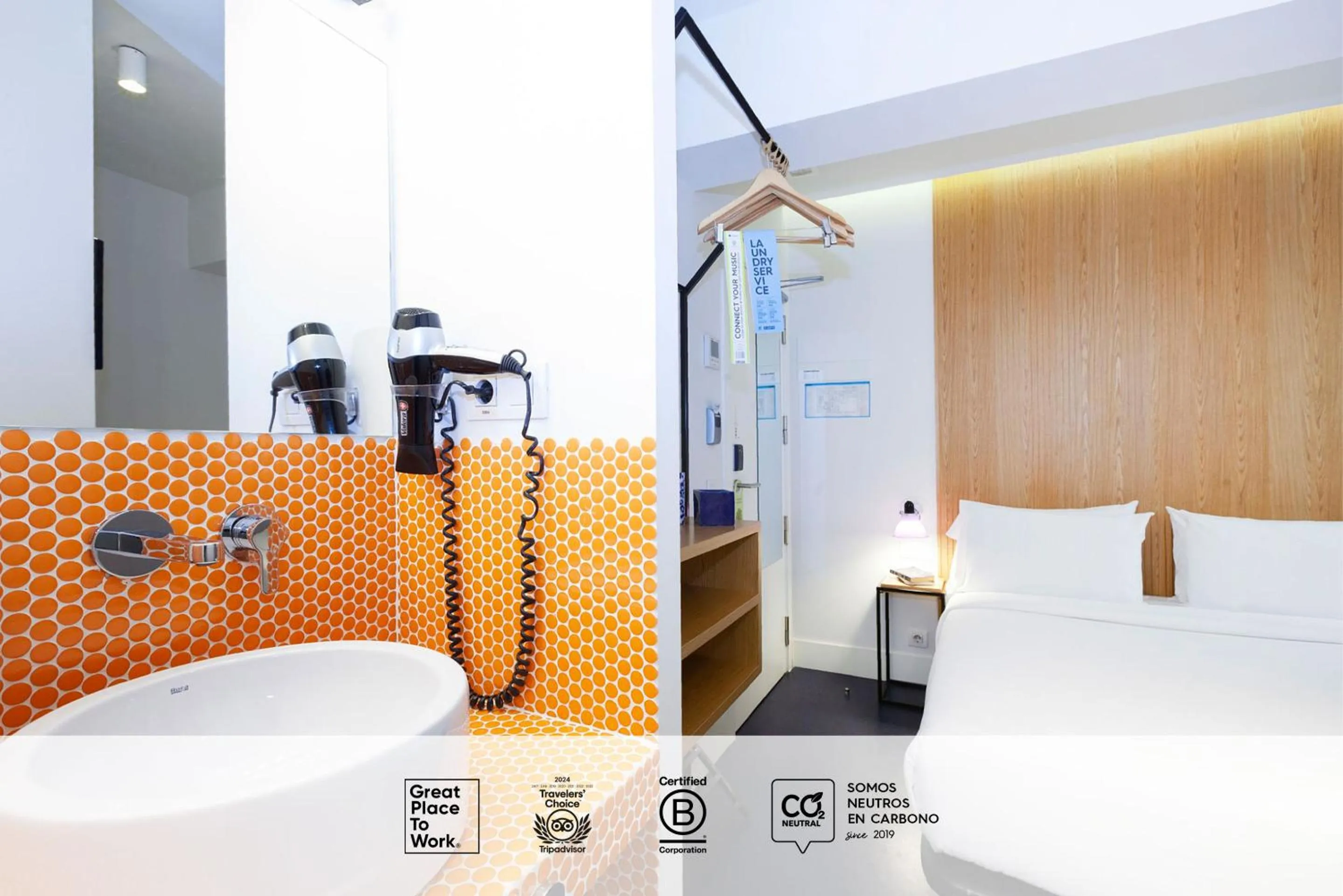 Bathroom, Bed in SLEEP'N Atocha - B Corp Certified