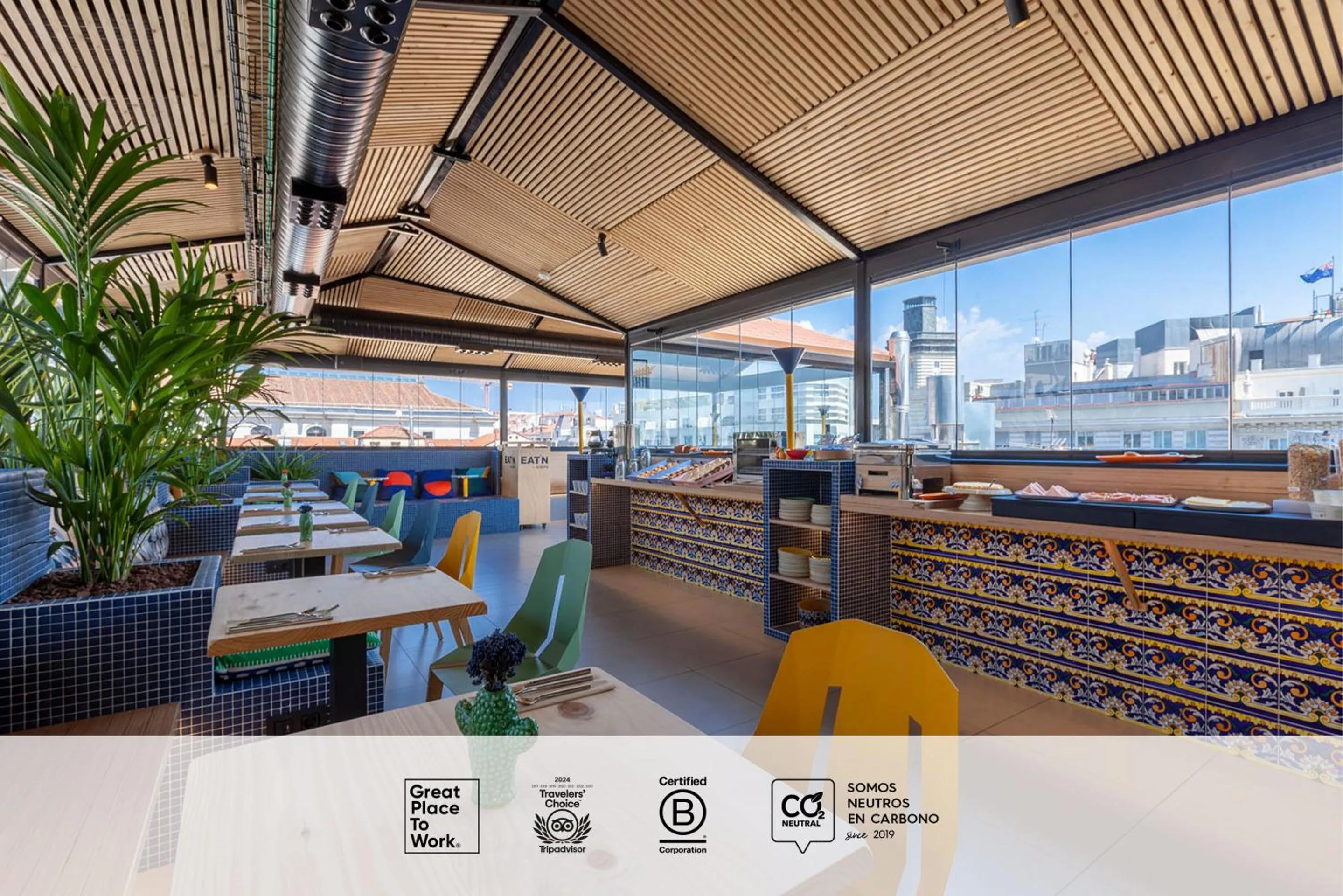 Restaurant/places to eat in SLEEP'N Atocha - B Corp Certified