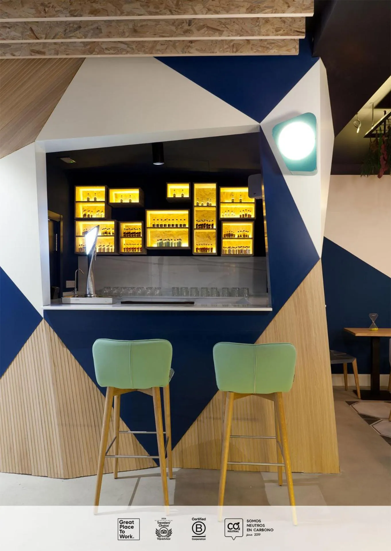 Supermarket/grocery shop in SLEEP'N Atocha - B Corp Certified