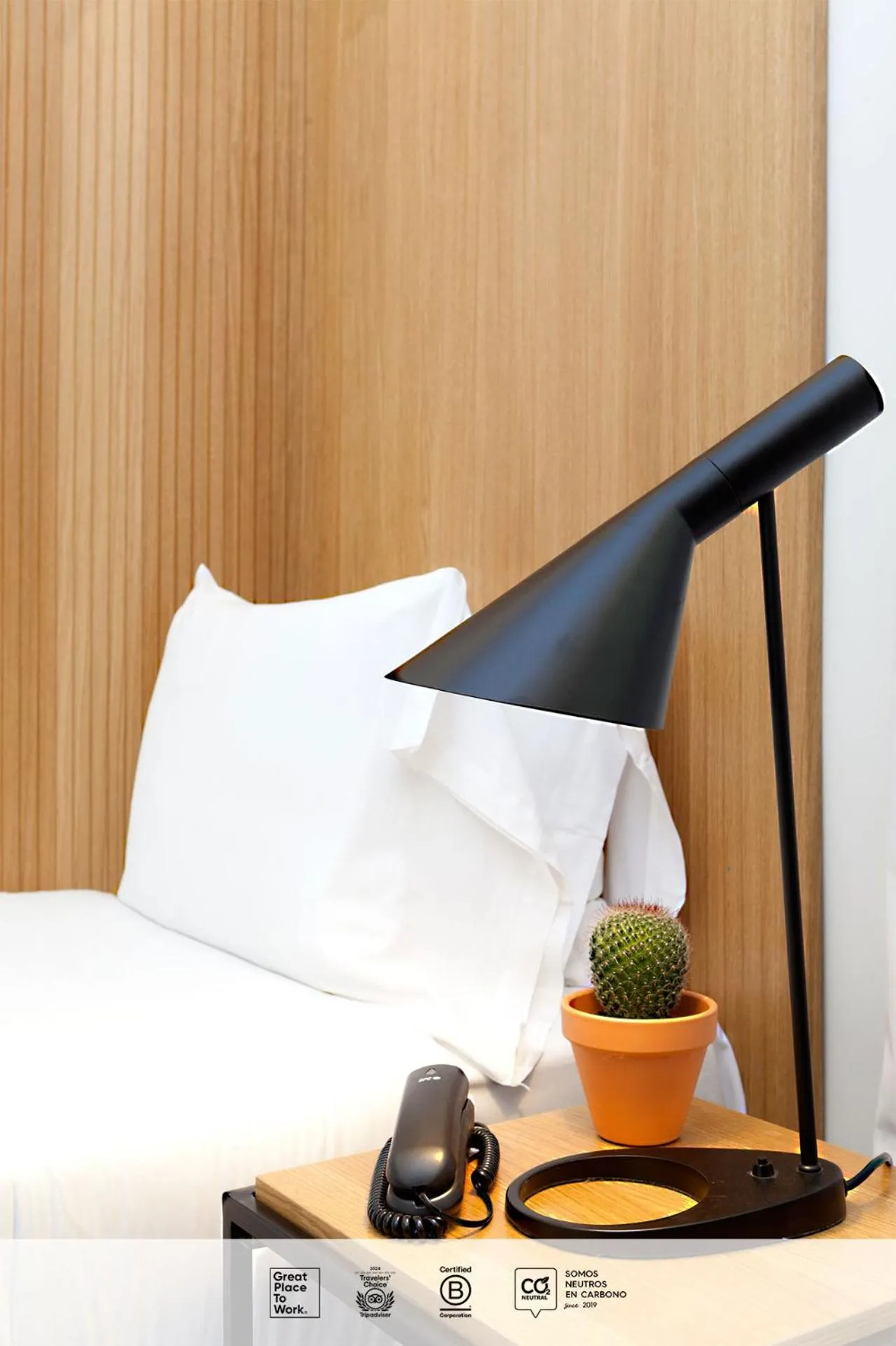 Bed in SLEEP'N Atocha - B Corp Certified