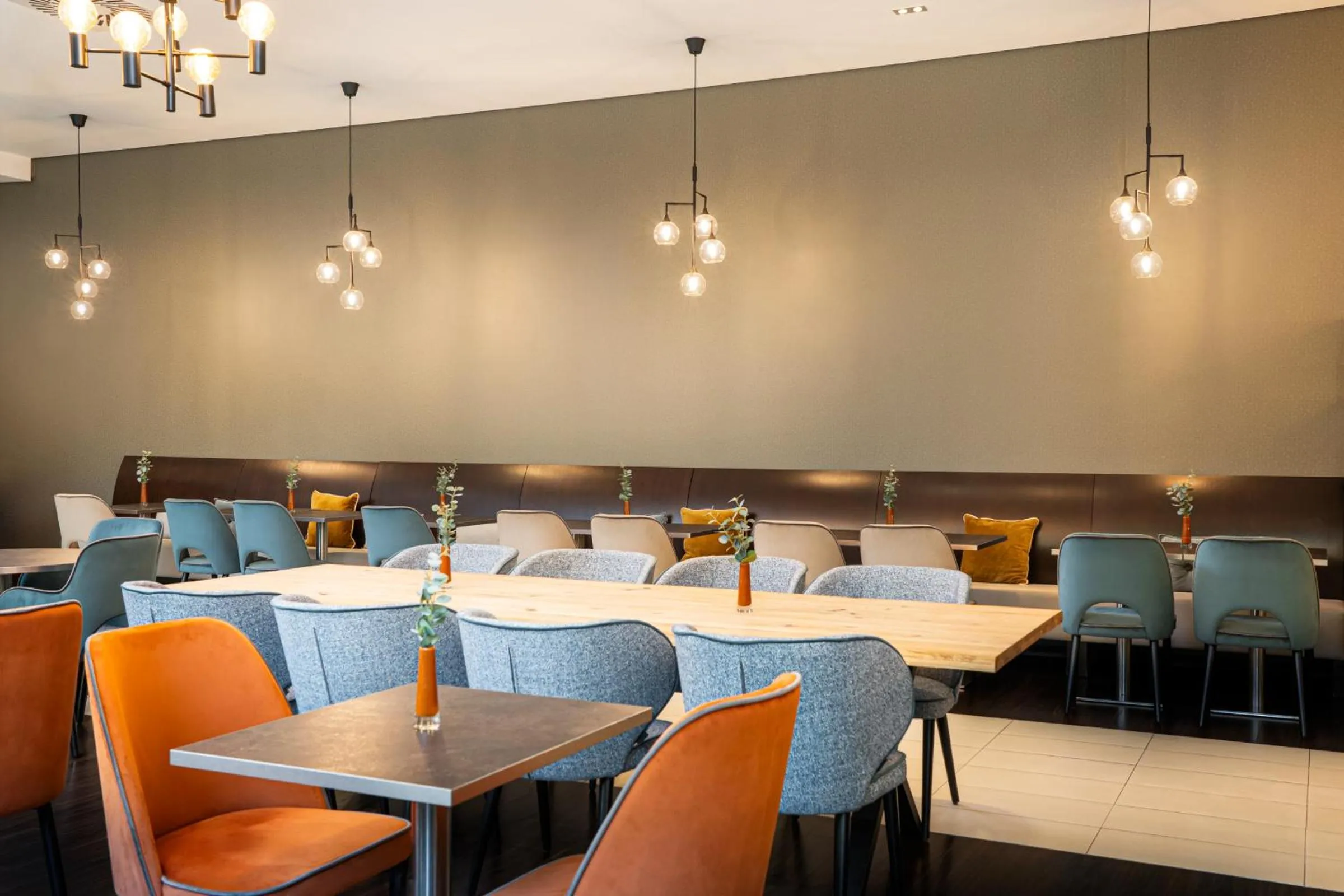 Restaurant/places to eat in Leonardo Hotel Vienna Schönbrunn