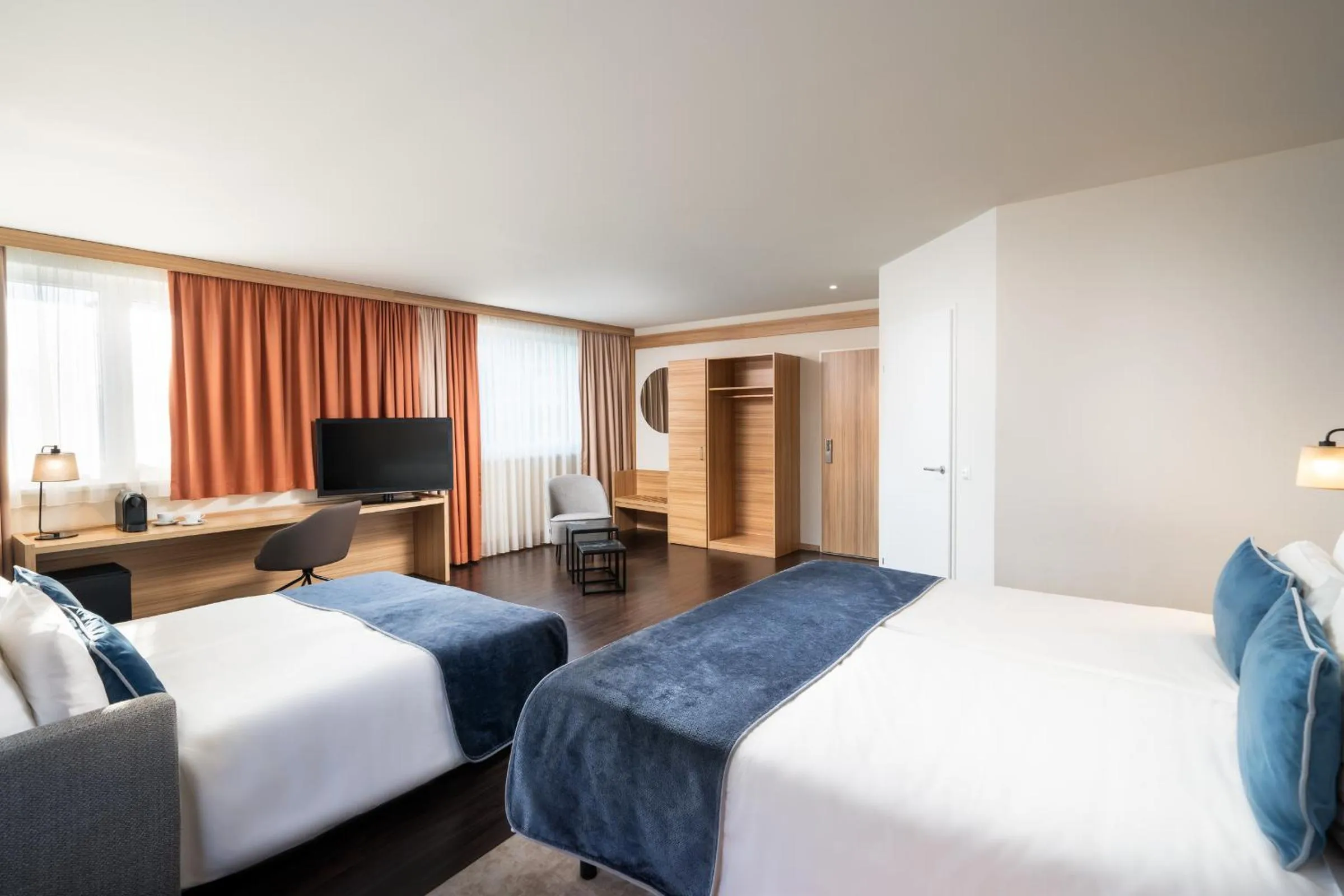 Bed in Leonardo Hotel Vienna Schönbrunn