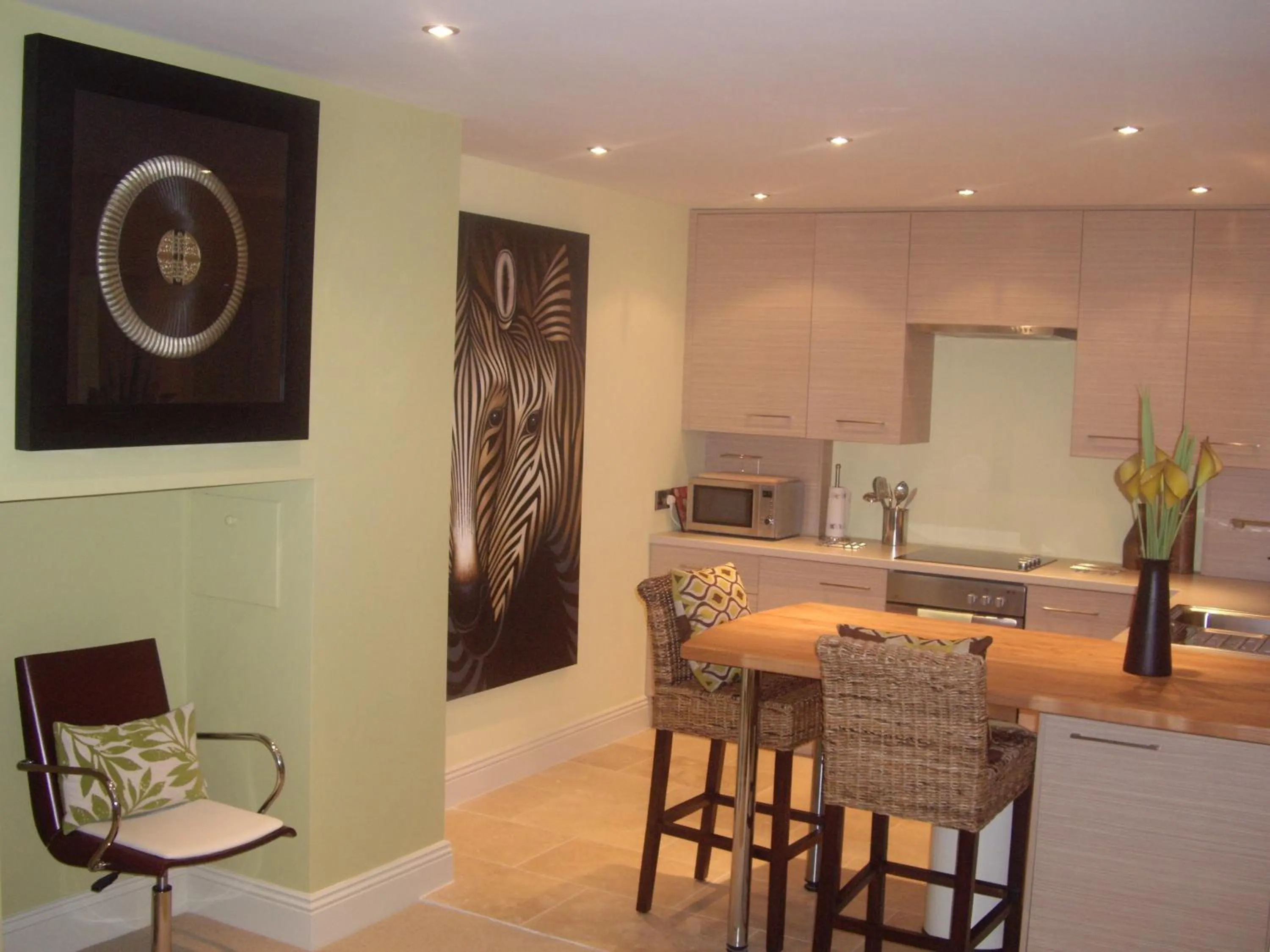 Kitchen or kitchenette in Portland Apartments