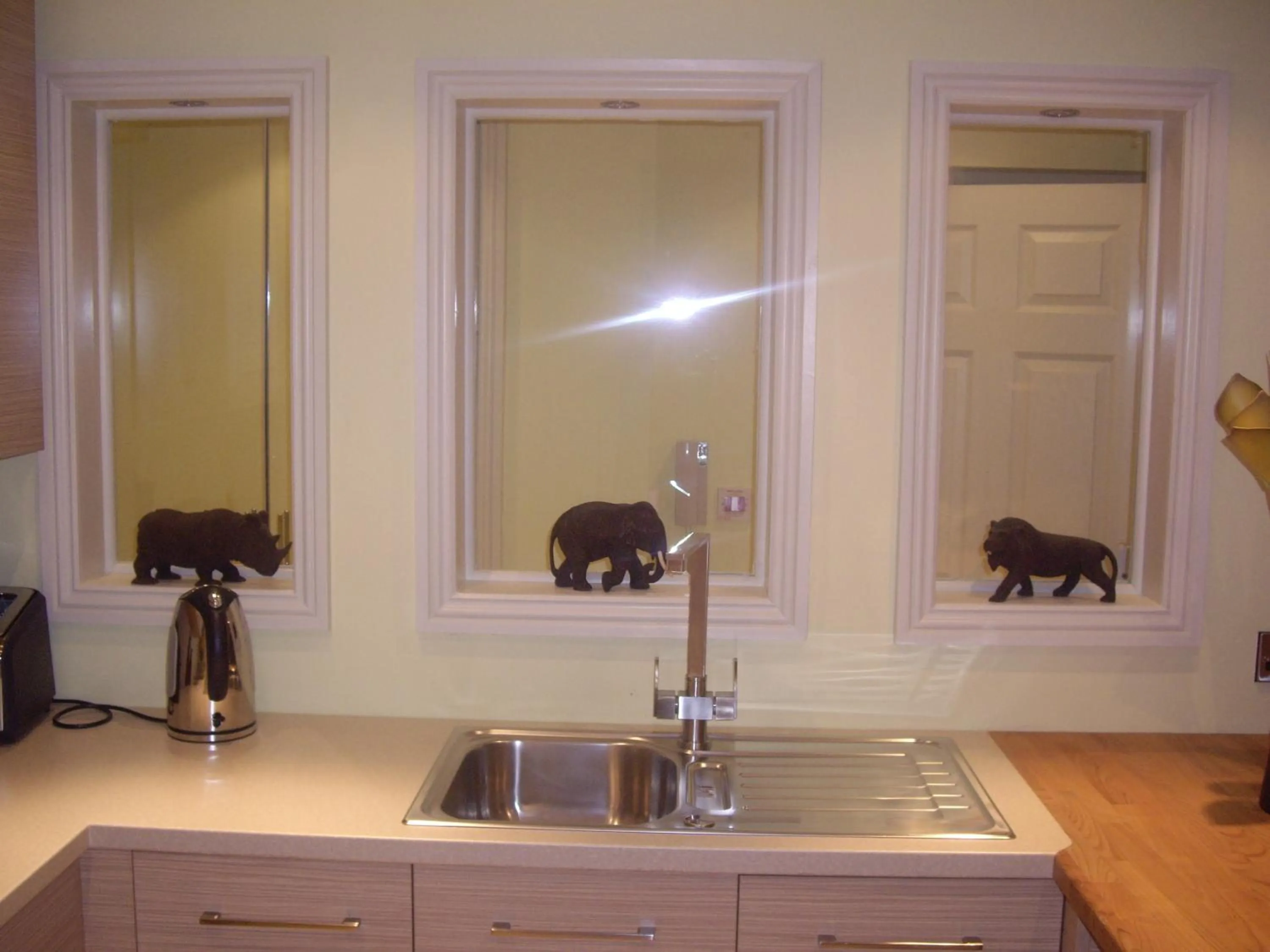 Kitchen or kitchenette in Portland Apartments