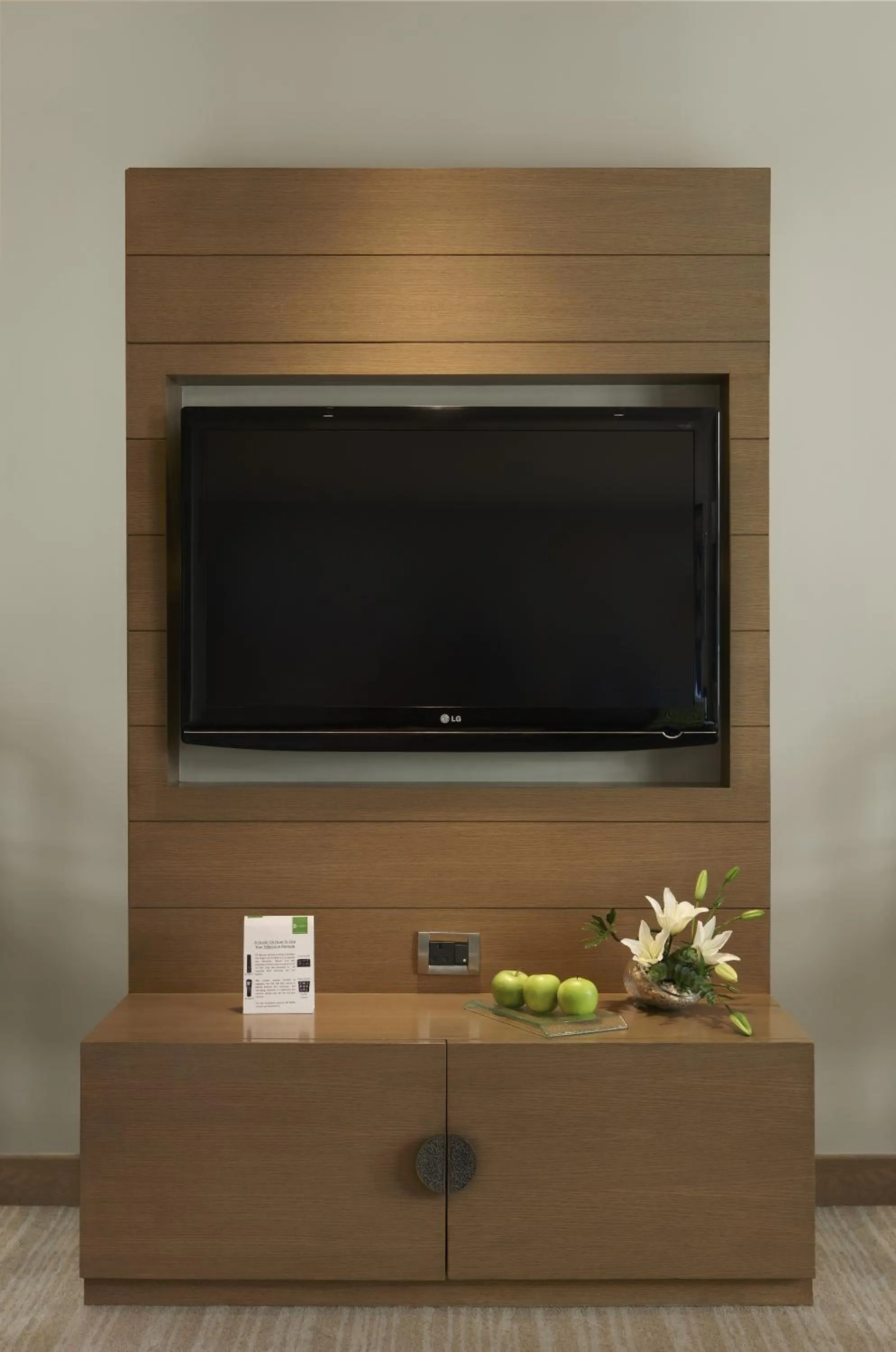 TV and multimedia in ITC Gardenia, a Luxury Collection Hotel, Bengaluru