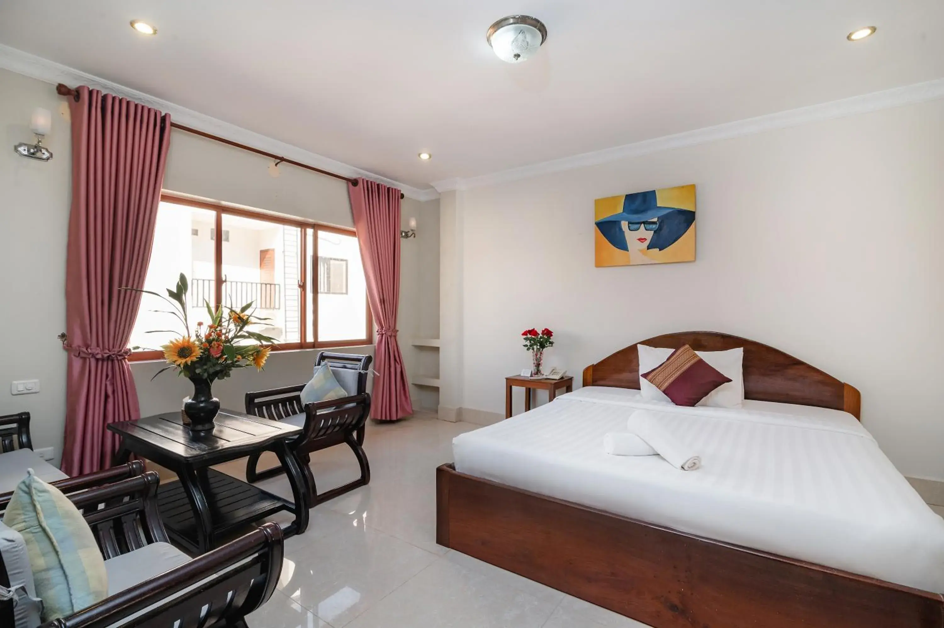 Bed in Sinaka Angkor Hotel Bed in Sinaka Angkor Hotel