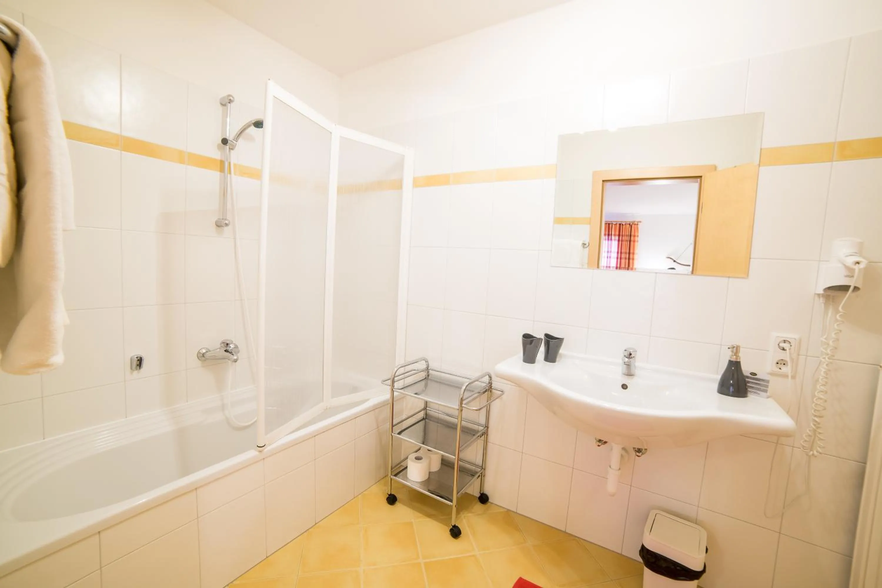 Bathroom in Hotel zum See
