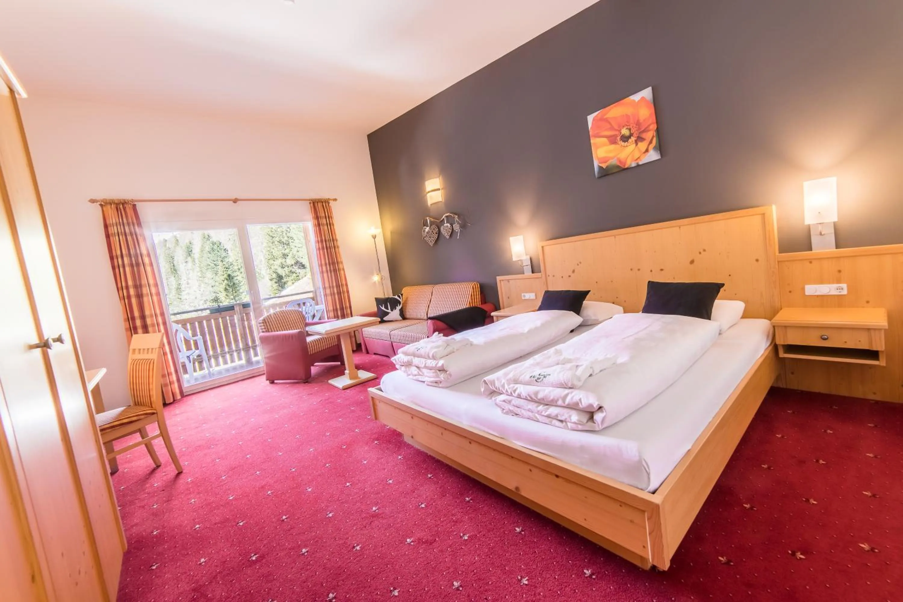 Photo of the whole room, Bed in Hotel zum See