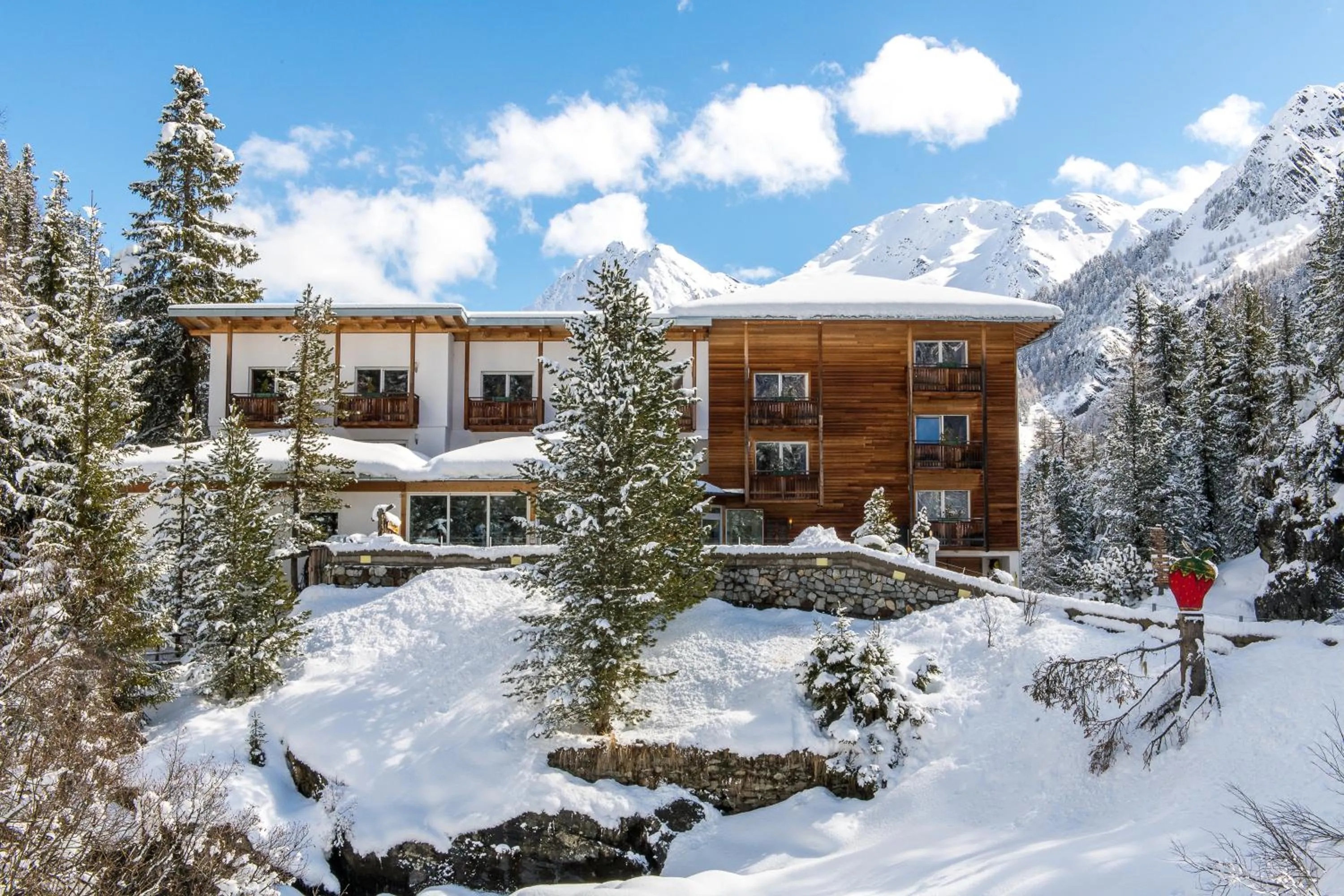Property building in Hotel zum See