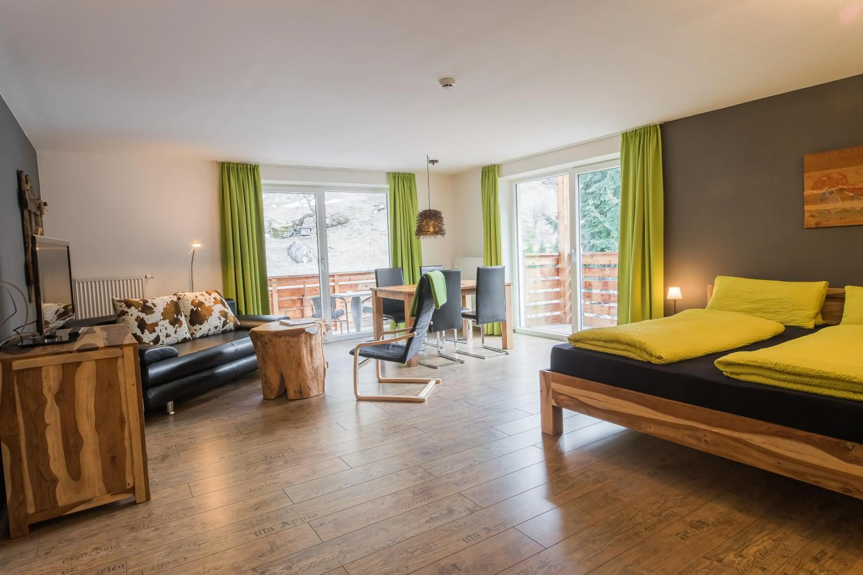 Living room, Bed in Residence Martell Mountains