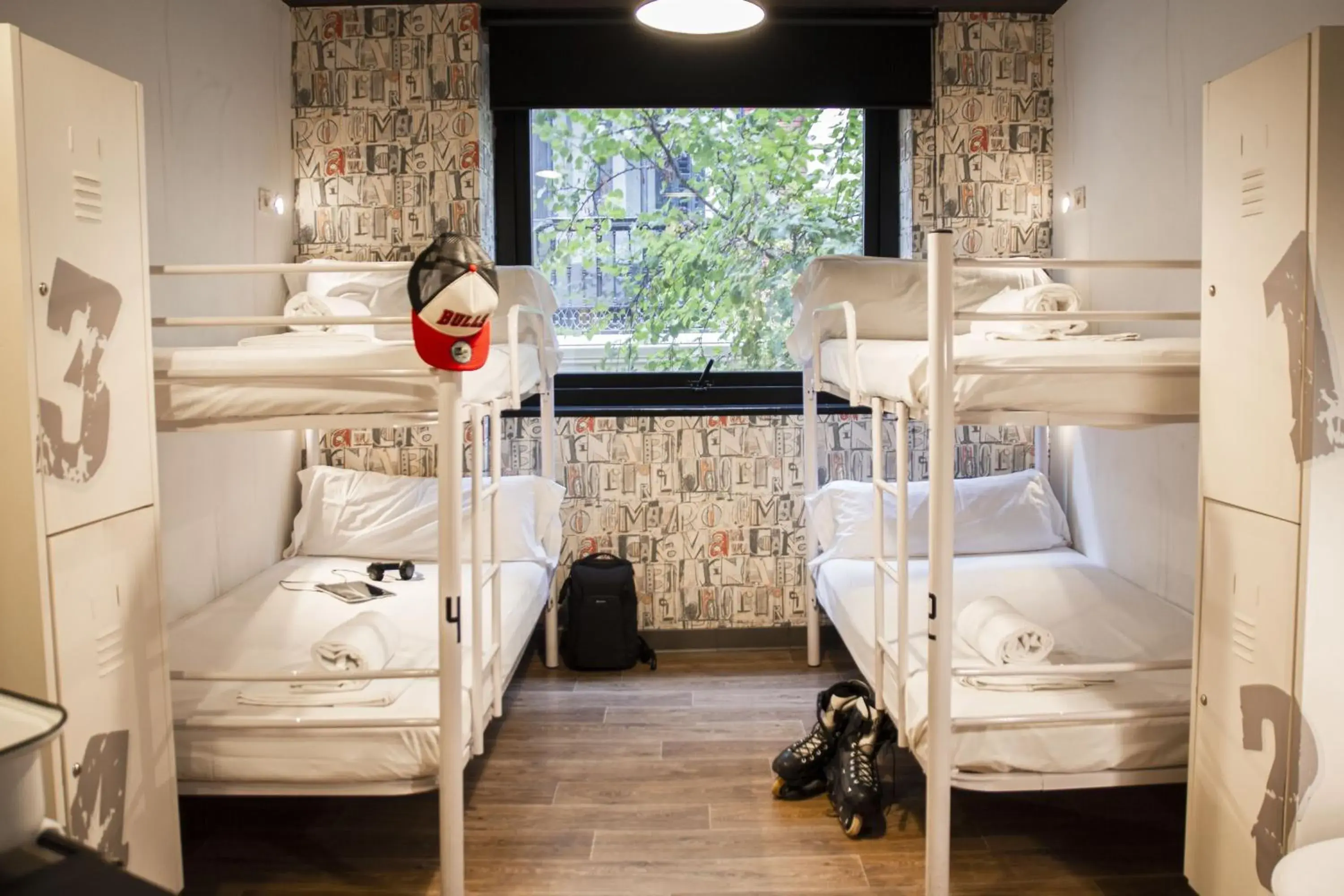 Bed in room00 Ventura Hostel Bed in room00 Ventura Hostel