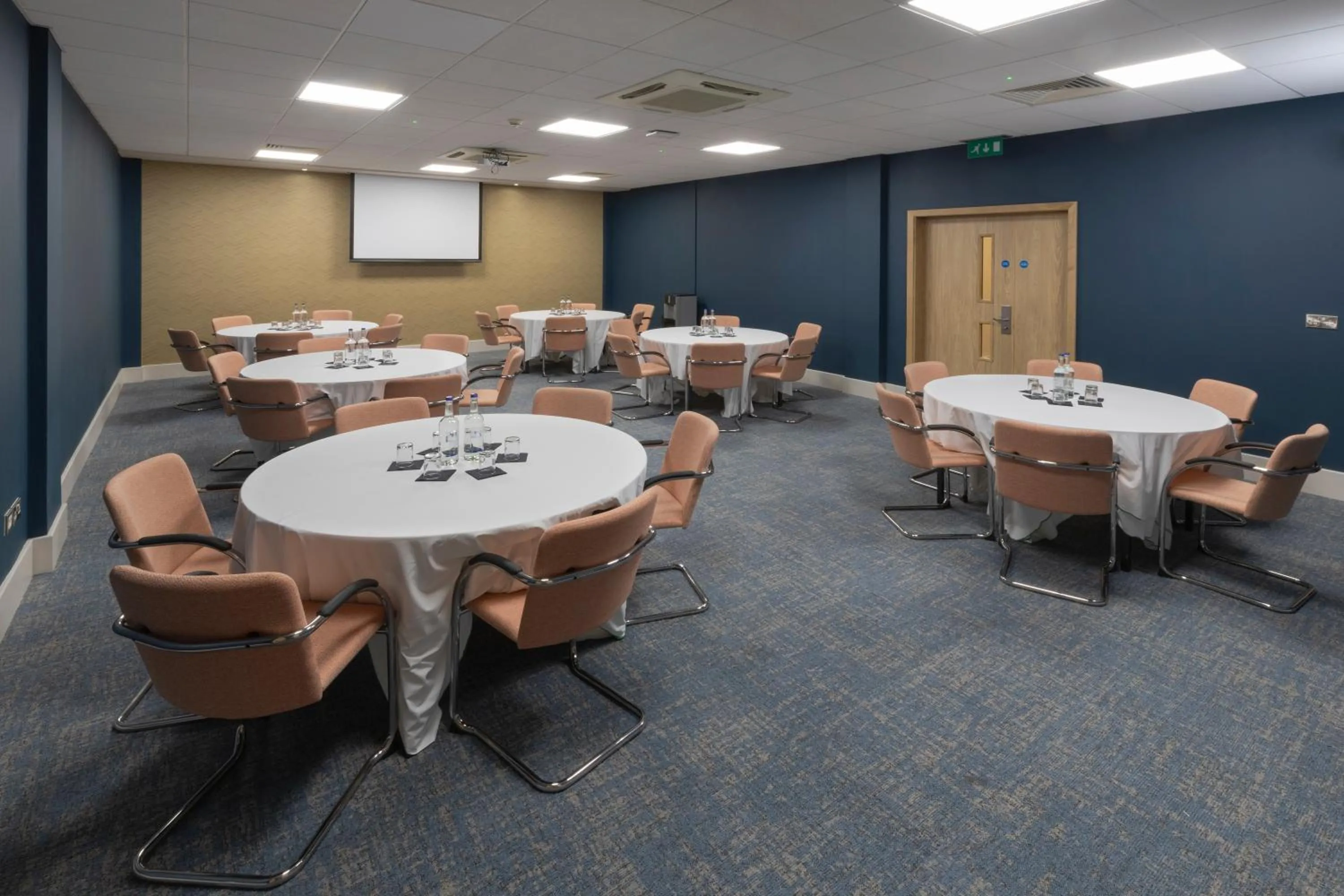 Meeting/conference room in Leonardo Hotel Exeter