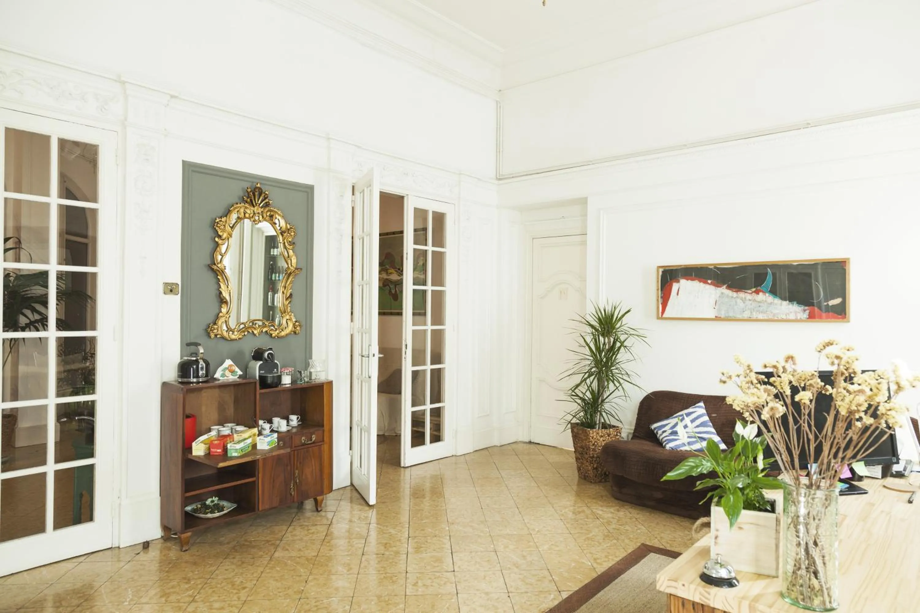 Coffee/tea facilities in La Casa Gran B&B