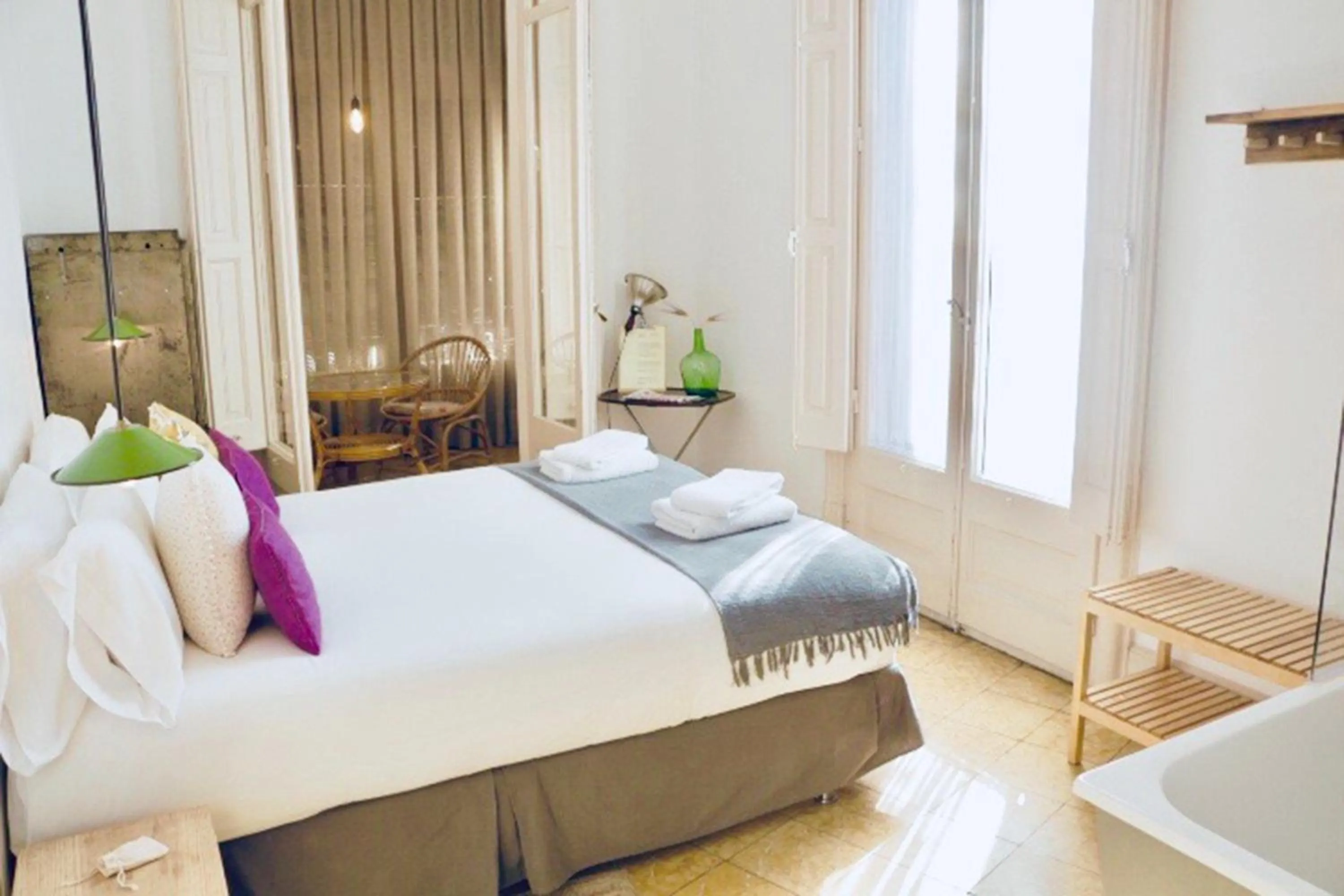 Photo of the whole room, Bed in La Casa Gran B&B