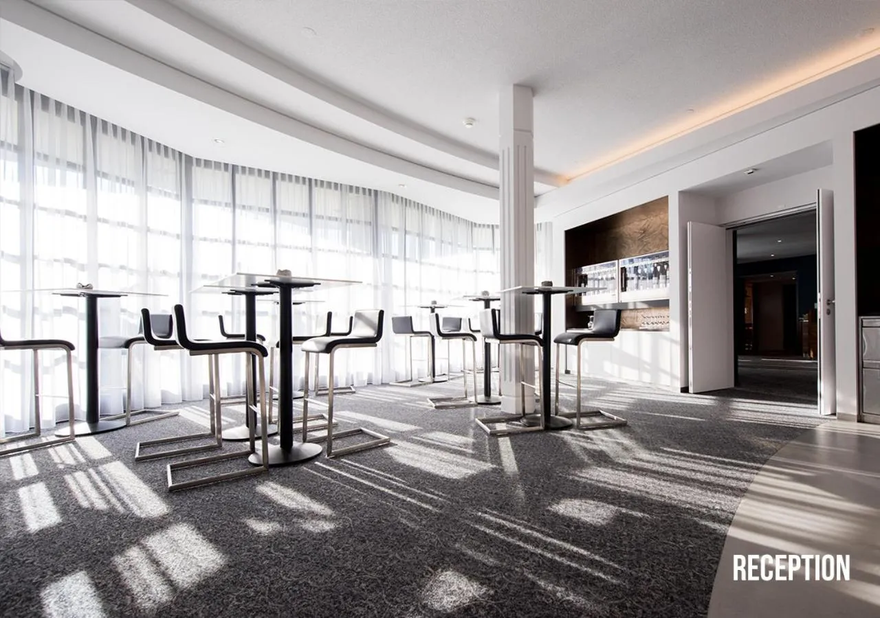 Lobby or reception in Grand Hôtel Les Endroits