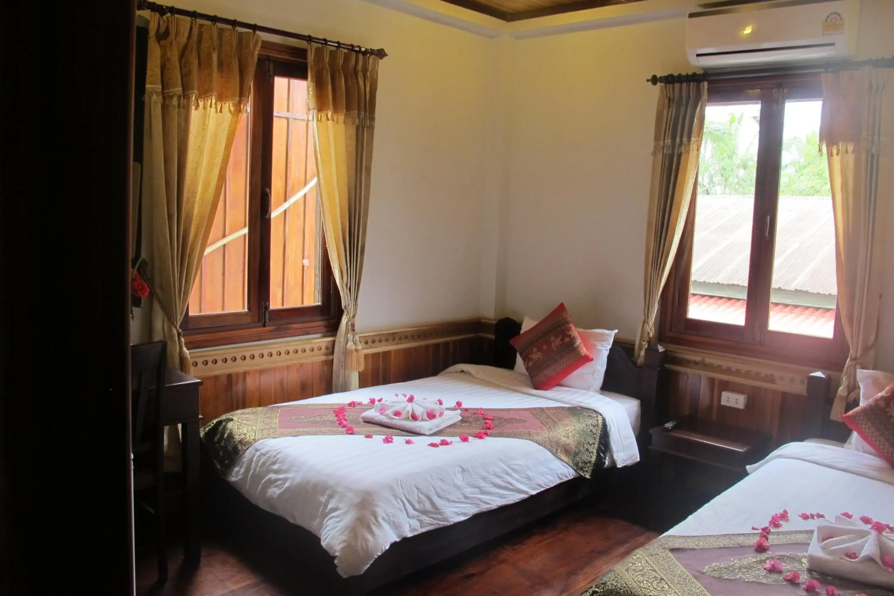 Superior Twin Room in Golden Lotus Place Superior Twin Room in Golden Lotus Place